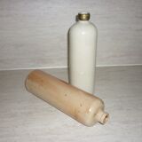 2 bottles of glazed stoneware in natural colours