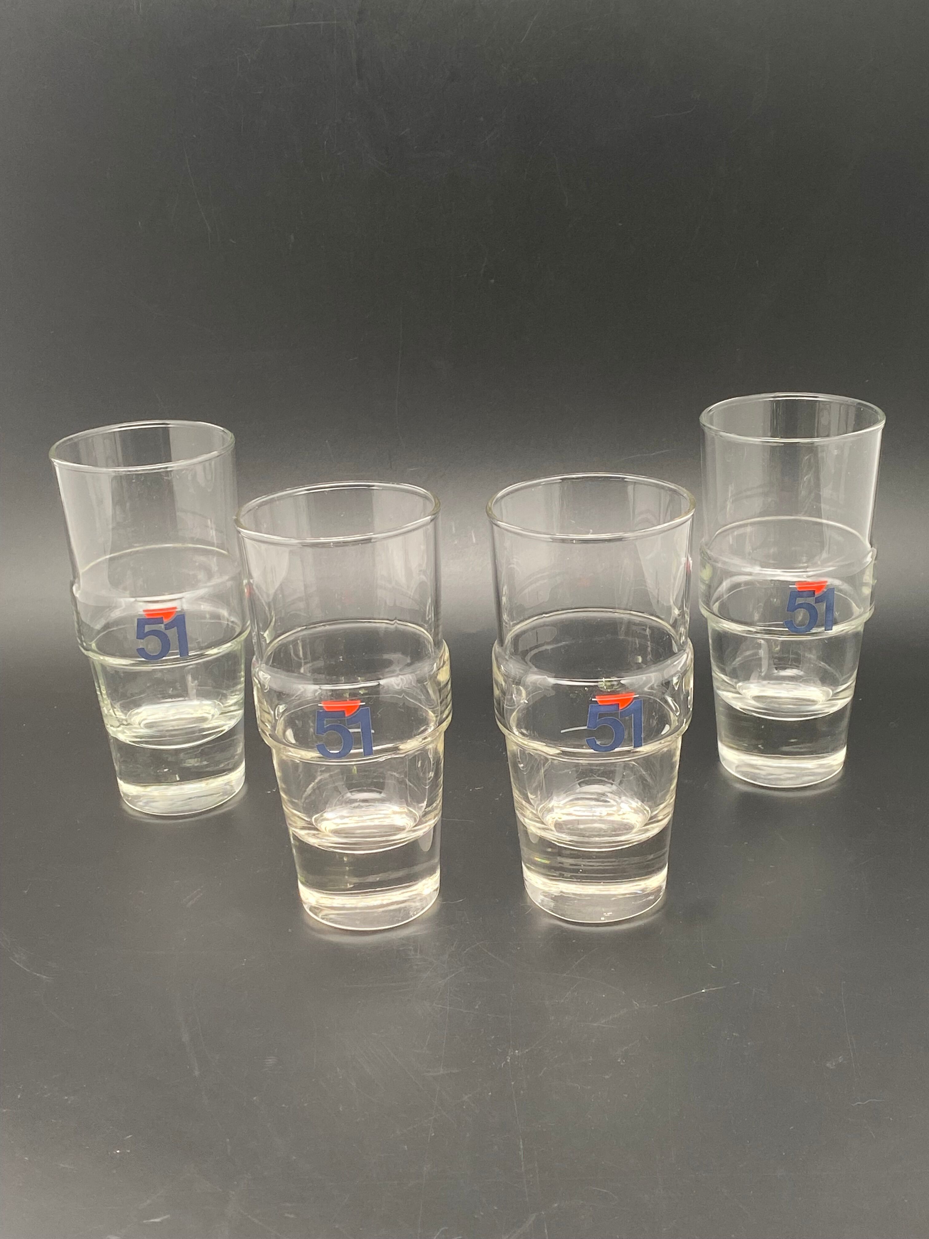 Aperitif service pastis ricard