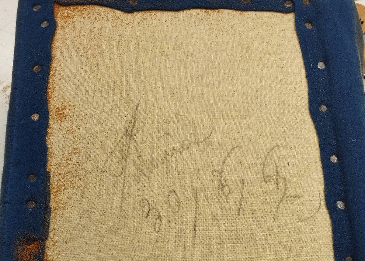 4 designer chairs, vintage 1962 (reupholstered) in the style of Pierre Guariche.