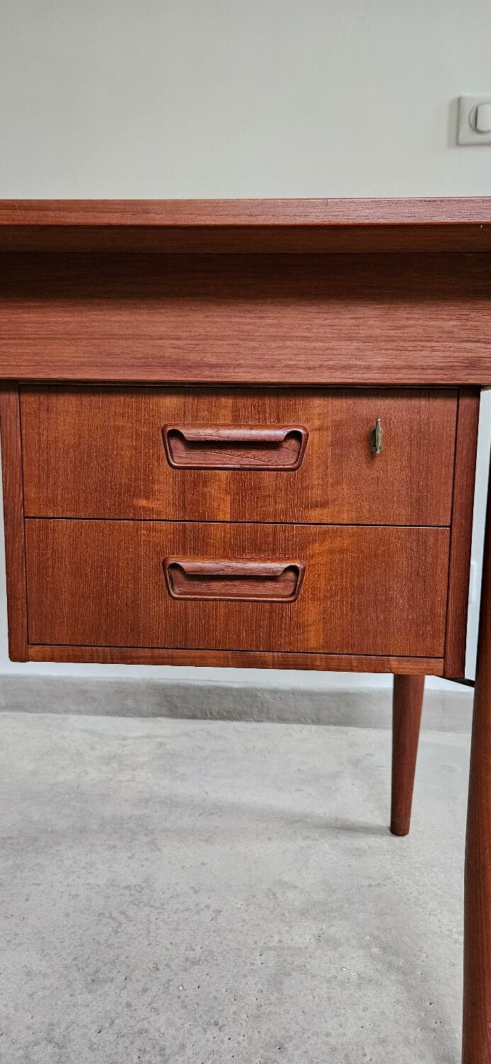 Gunnar Nielsen Tibergaard desk 1960 vintage Scandinavian teak