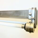 Lampe tubulaire industrielle polie suspendue, années 1970