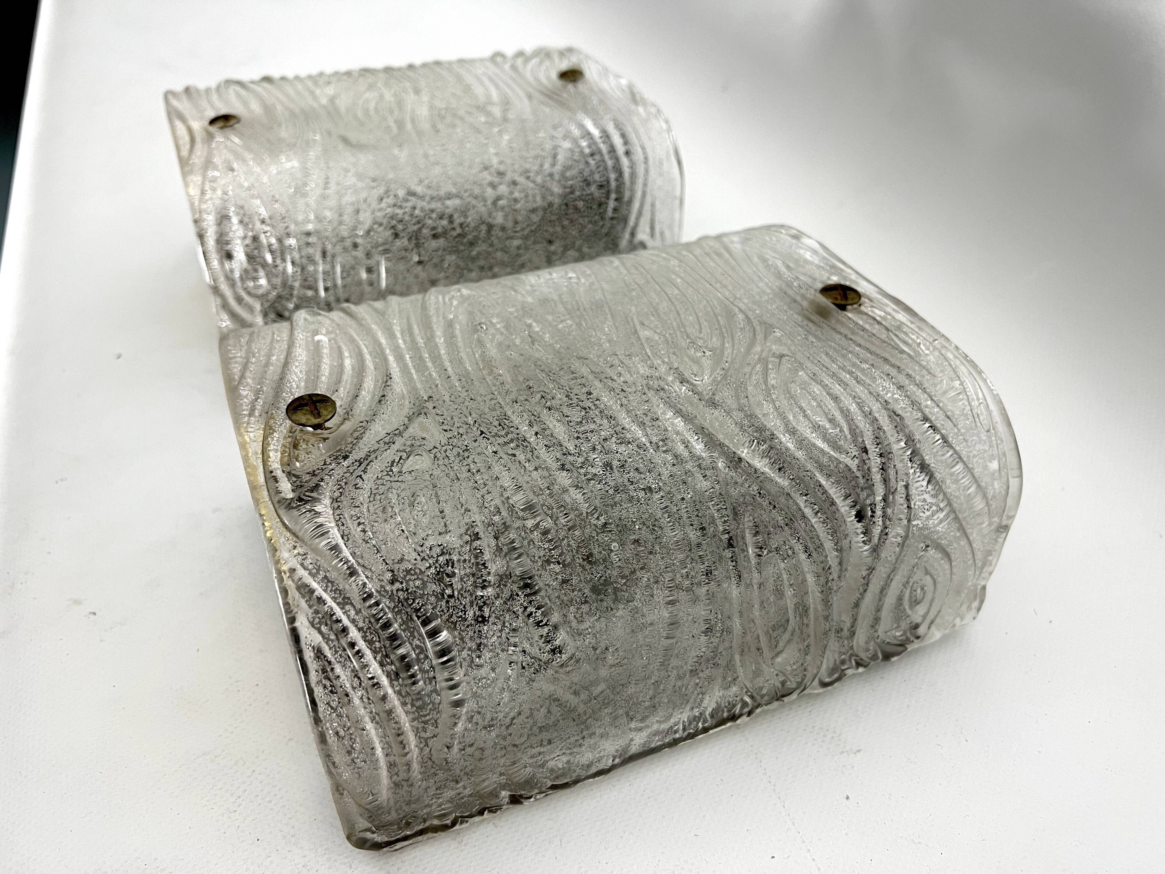 Toni Zuccheri, Mid-Century pair of corteccia Murano glass sconces for Venini. Italy 1960s