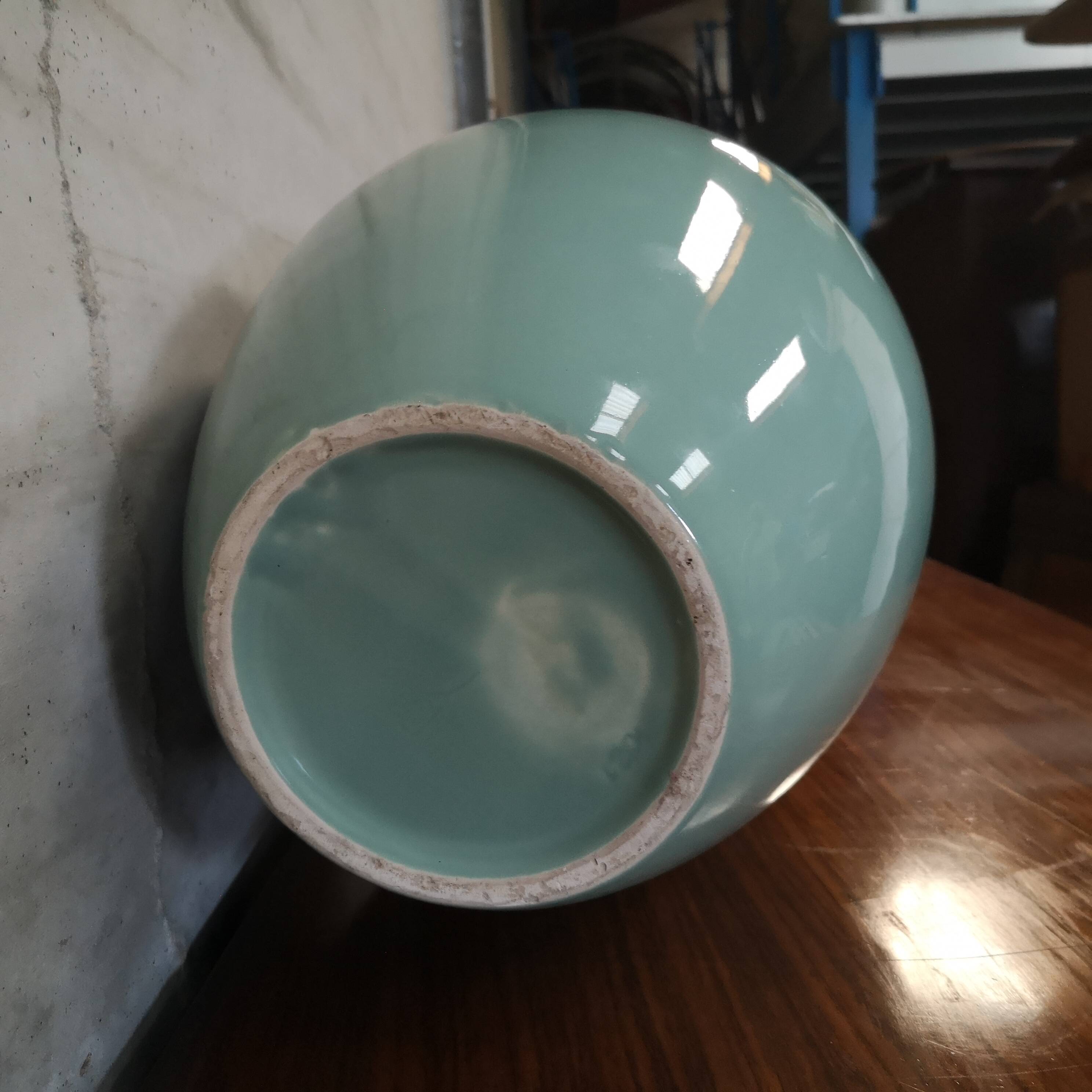 Celadon green vase ceramic manufacture to identify art deco 1940 1950