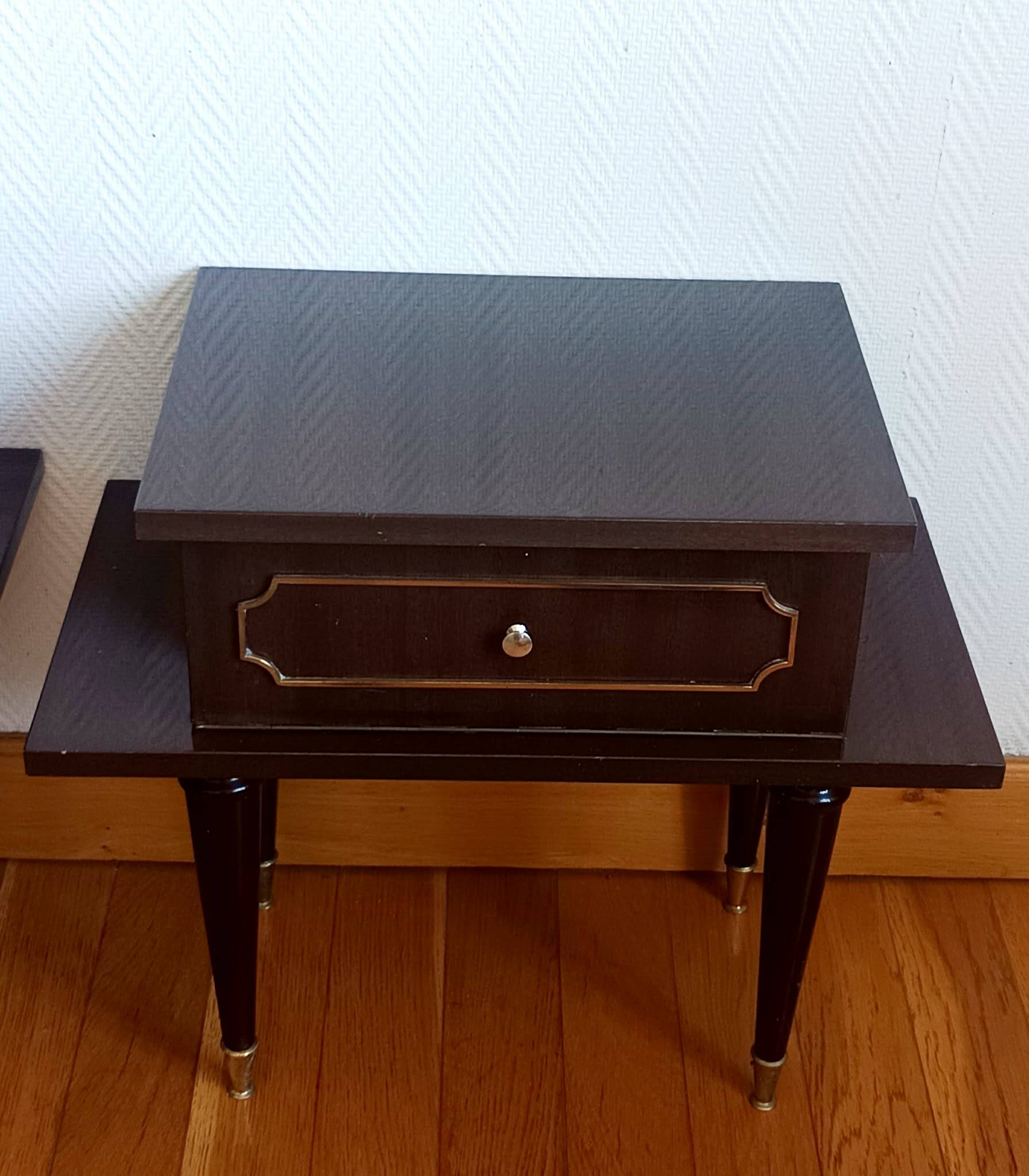 Paire de chevets en bois laqué mid-century 1950