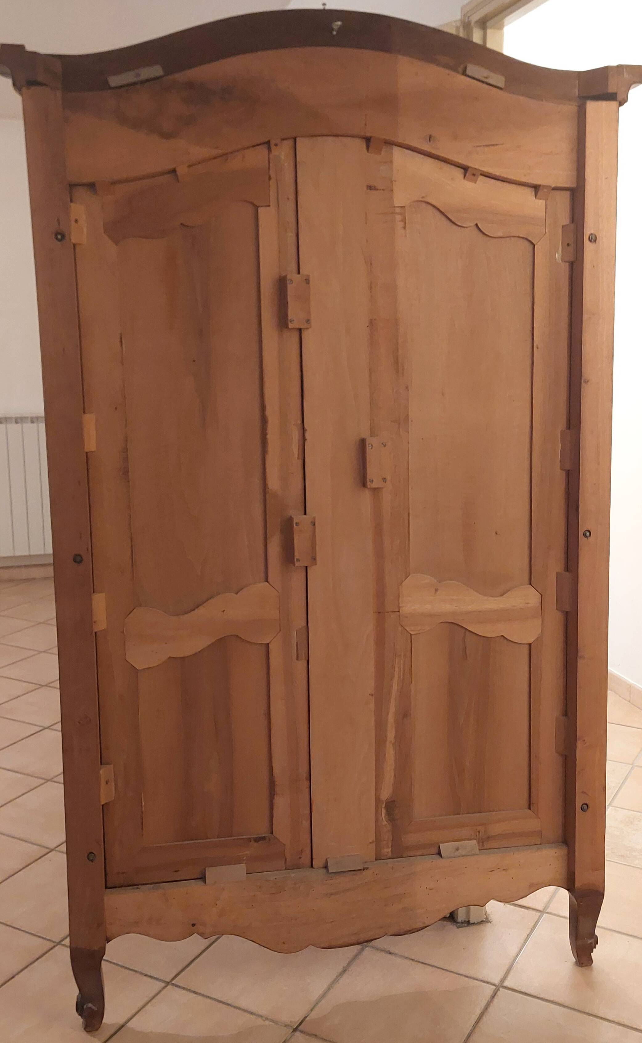 Wall-mounted coat rack entrance furniture