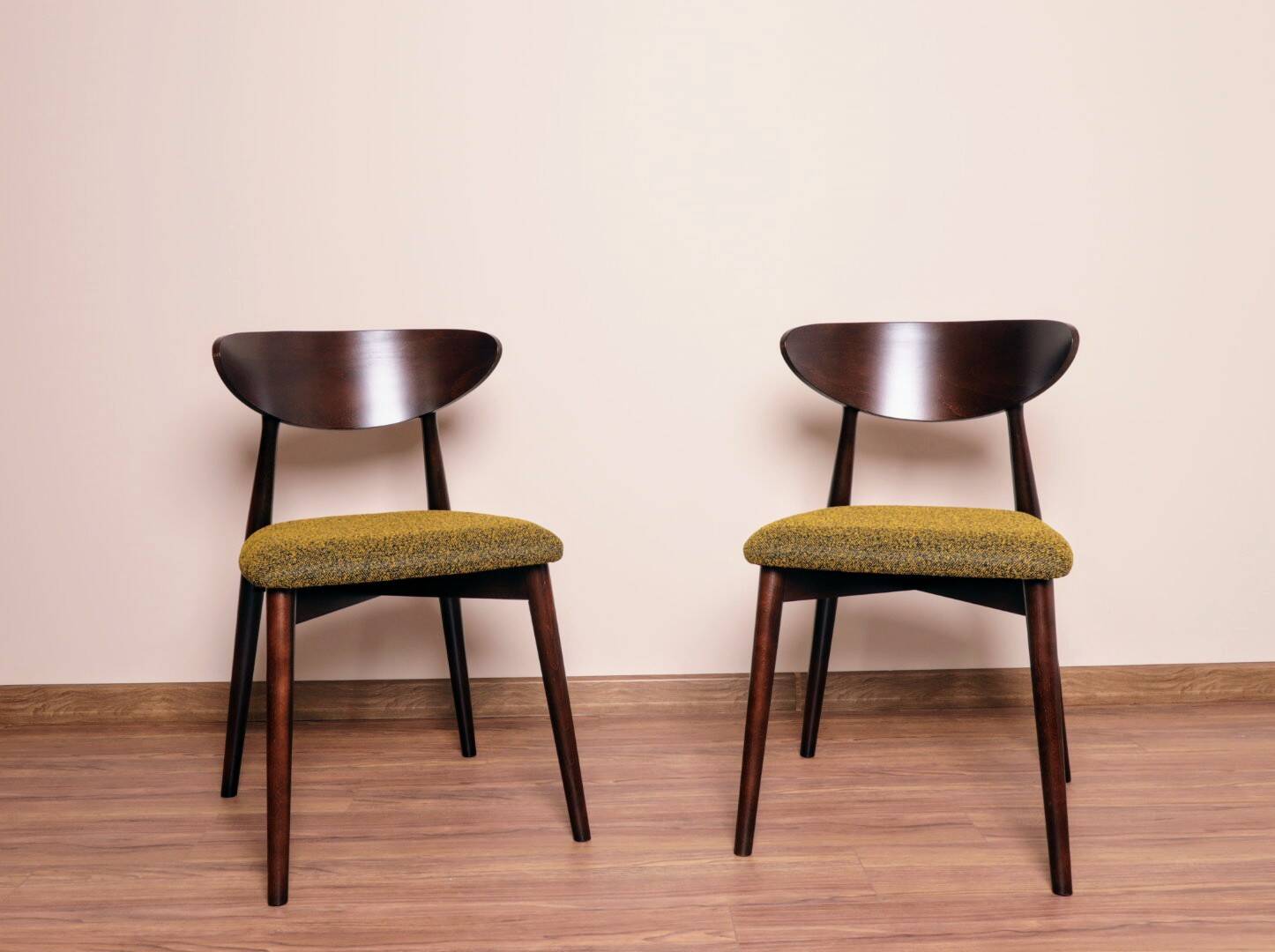 Set of 2 hazelnut yellow dining chairs
