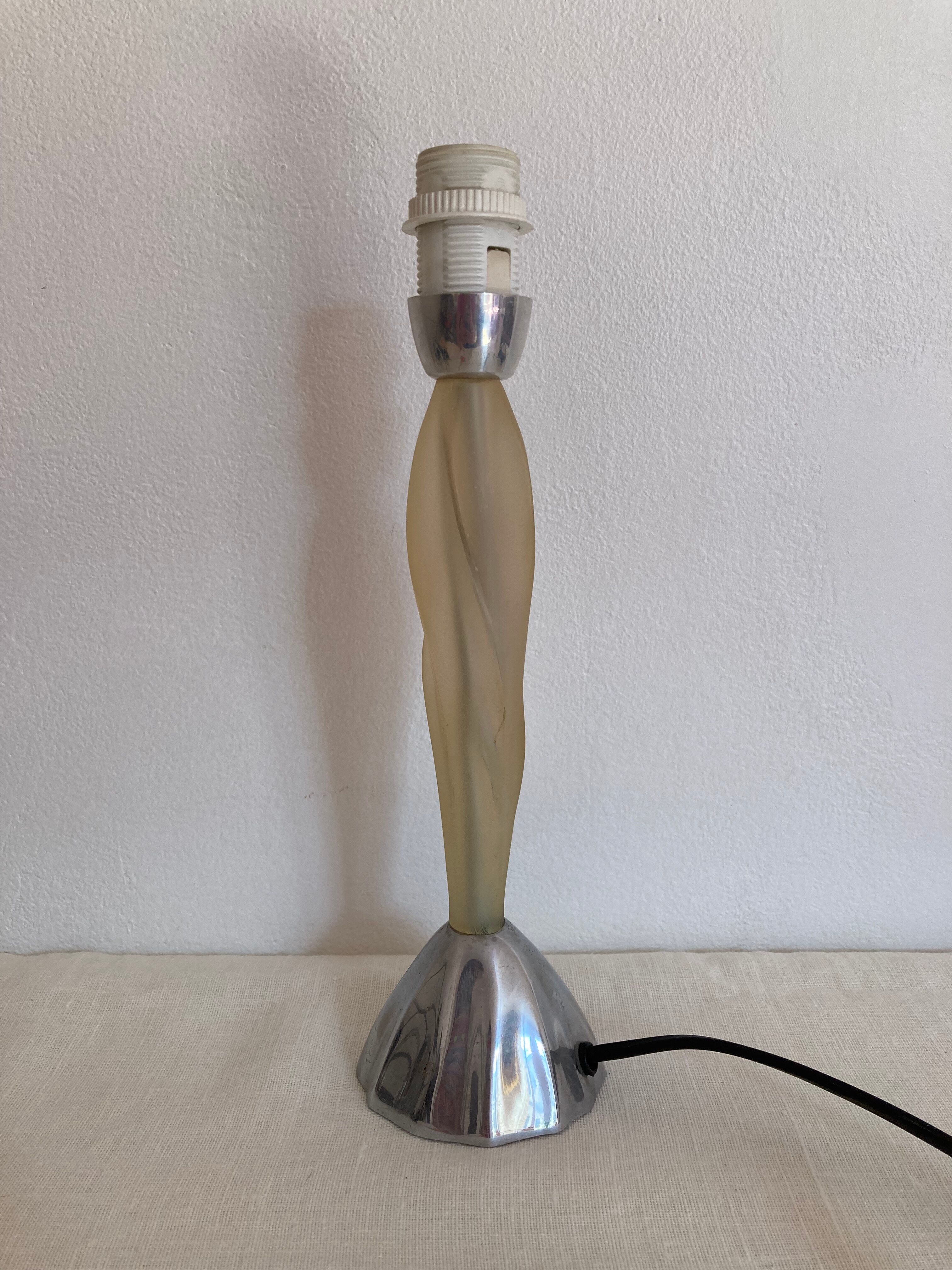 Vintage lamp stand