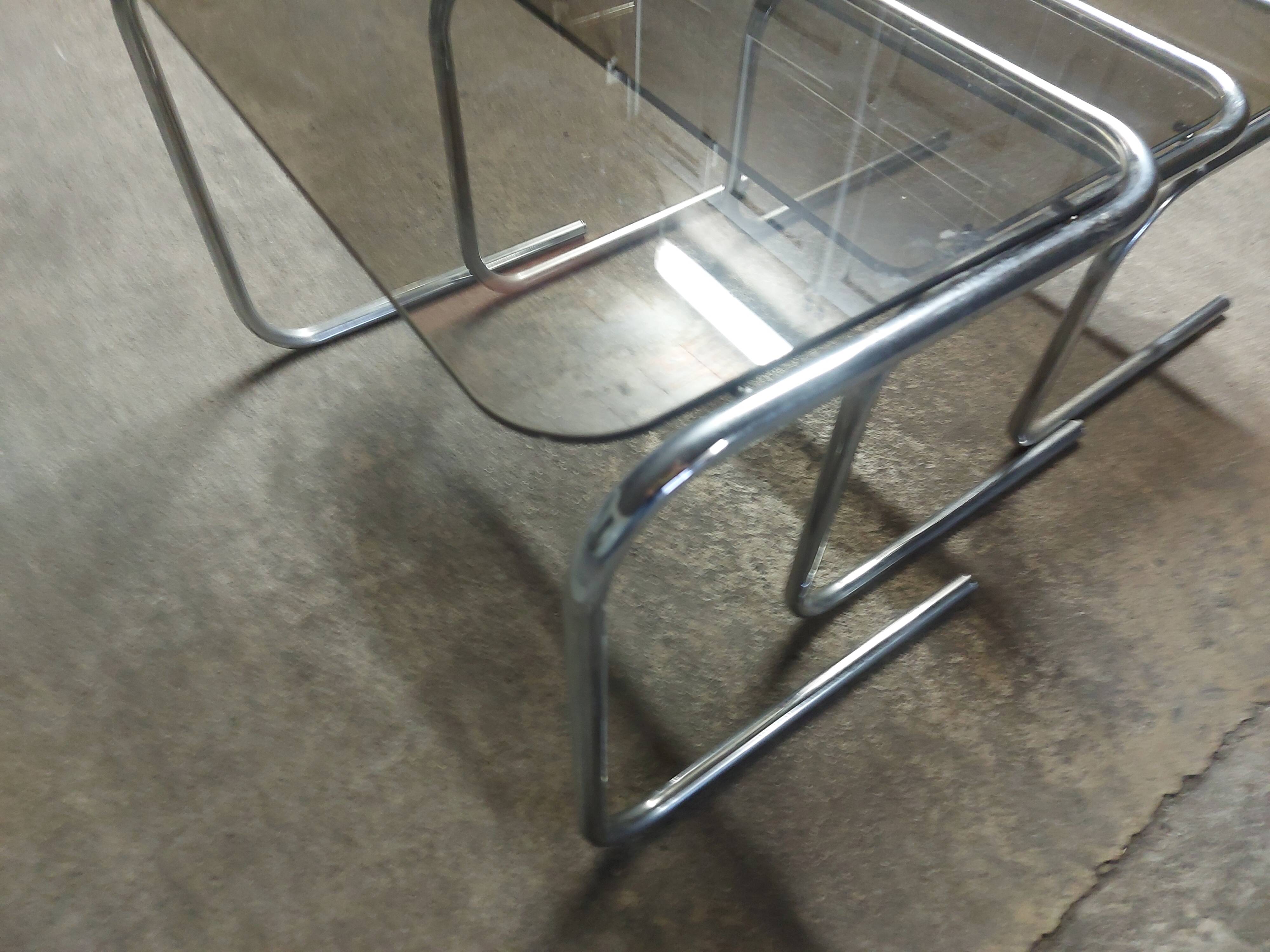 3 vintage nesting tables 70'S