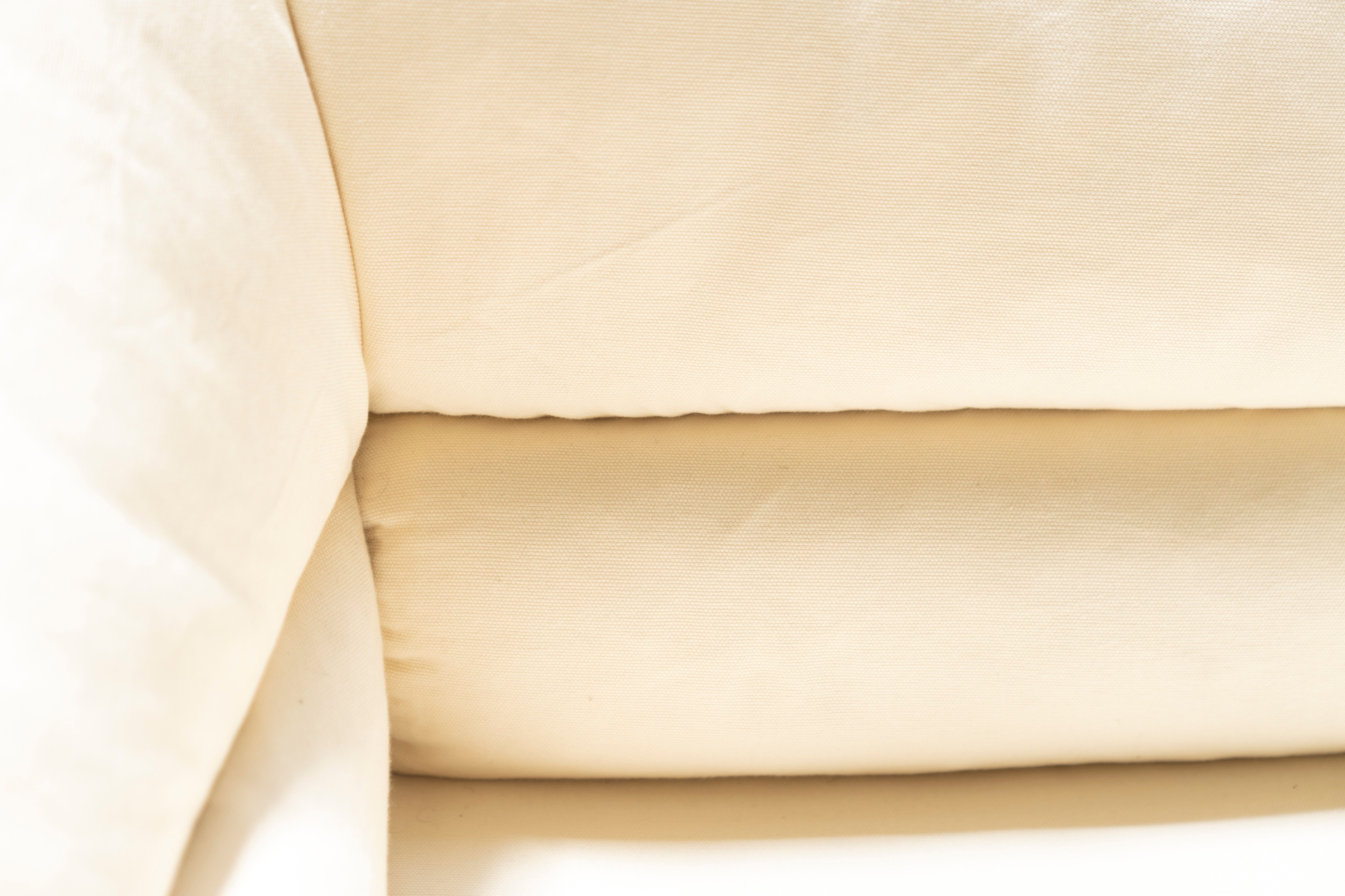 White sofa 2 places Molteni