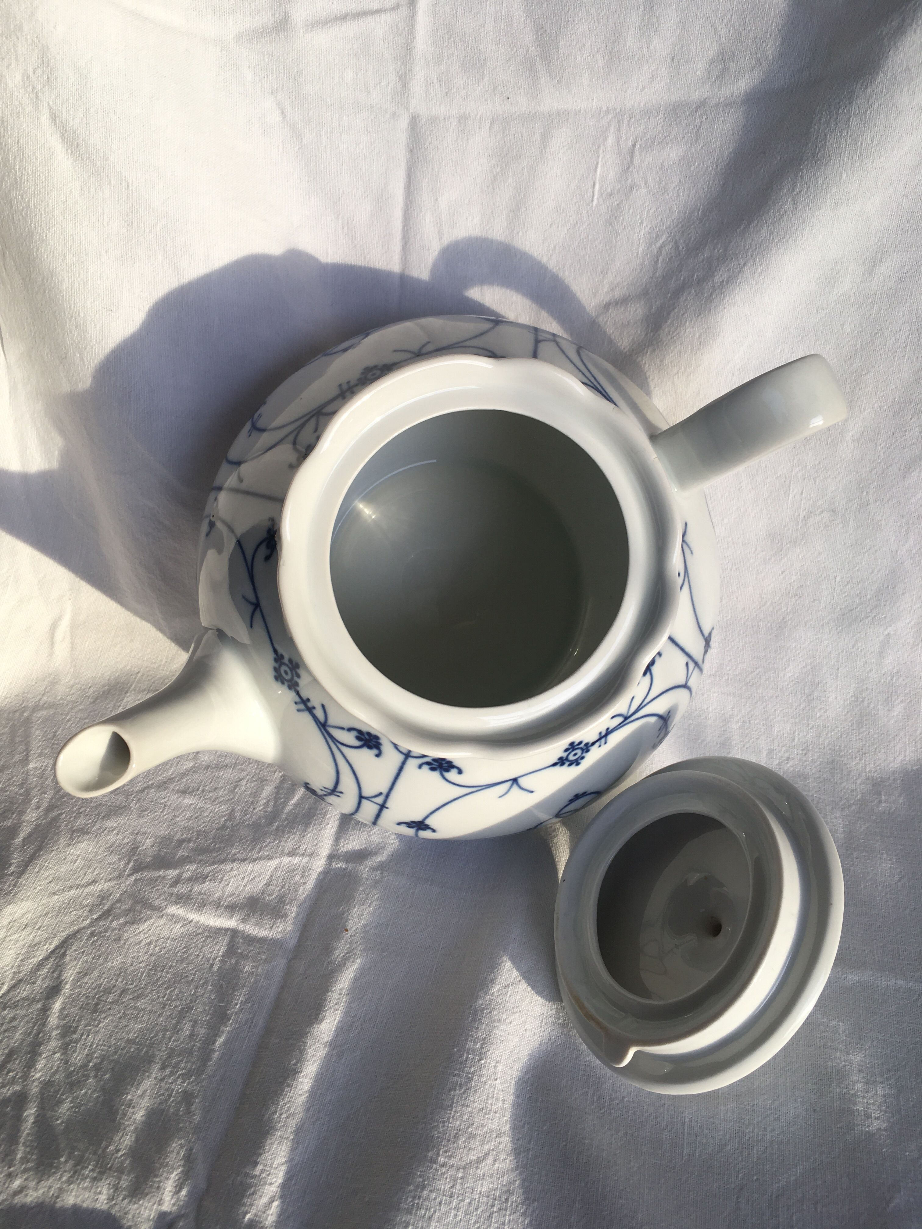 Porcelain teapot Winterling Bavaria