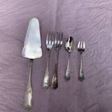 5 silver-plated cutlery, pie server, two forks, small fork and spoon, punch
