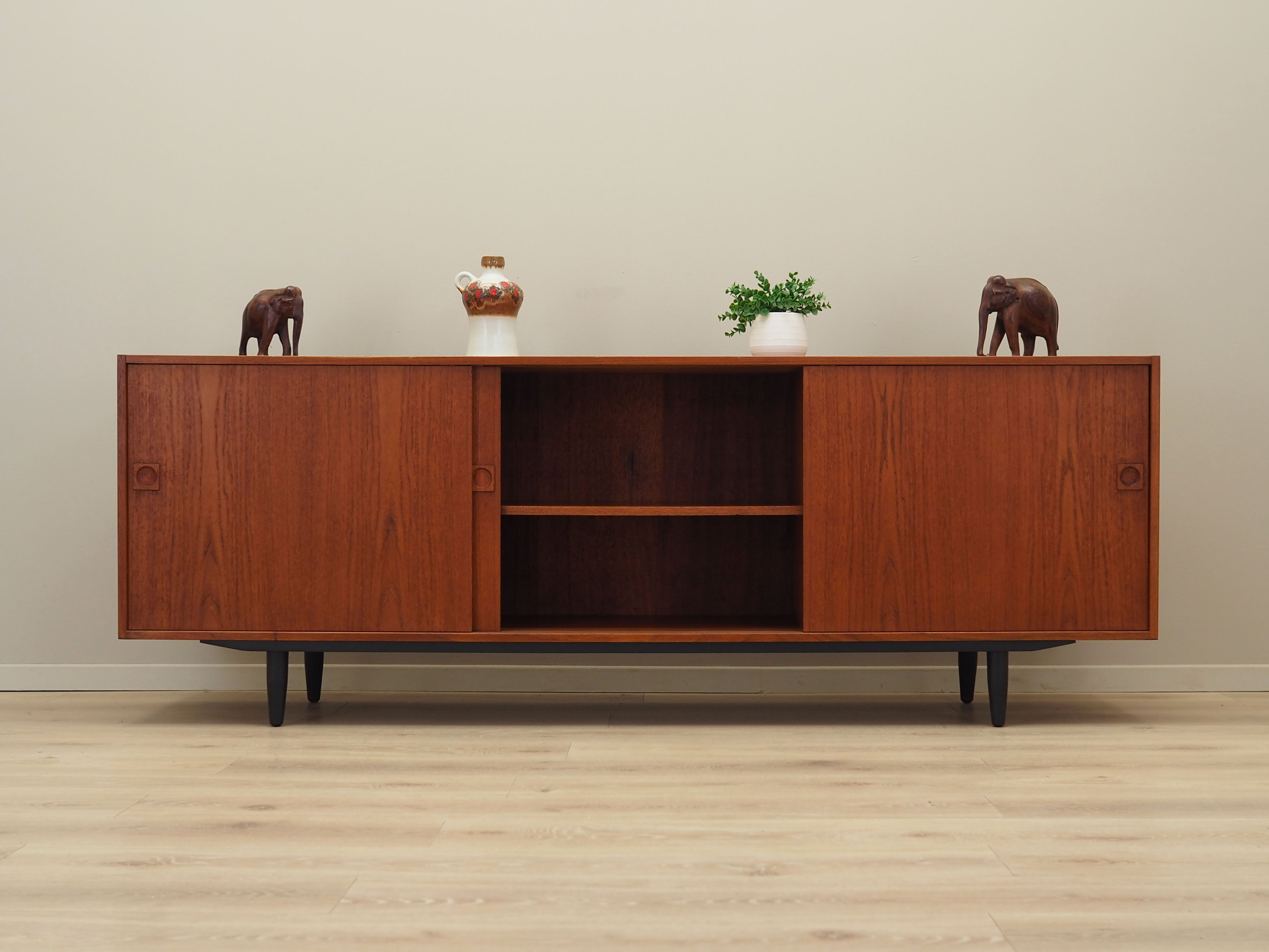 Teak sideboard, Danish design, 1970s, production: Denmark