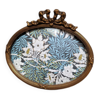 Cadre ovale 19 ème de style Louis XVI directoire