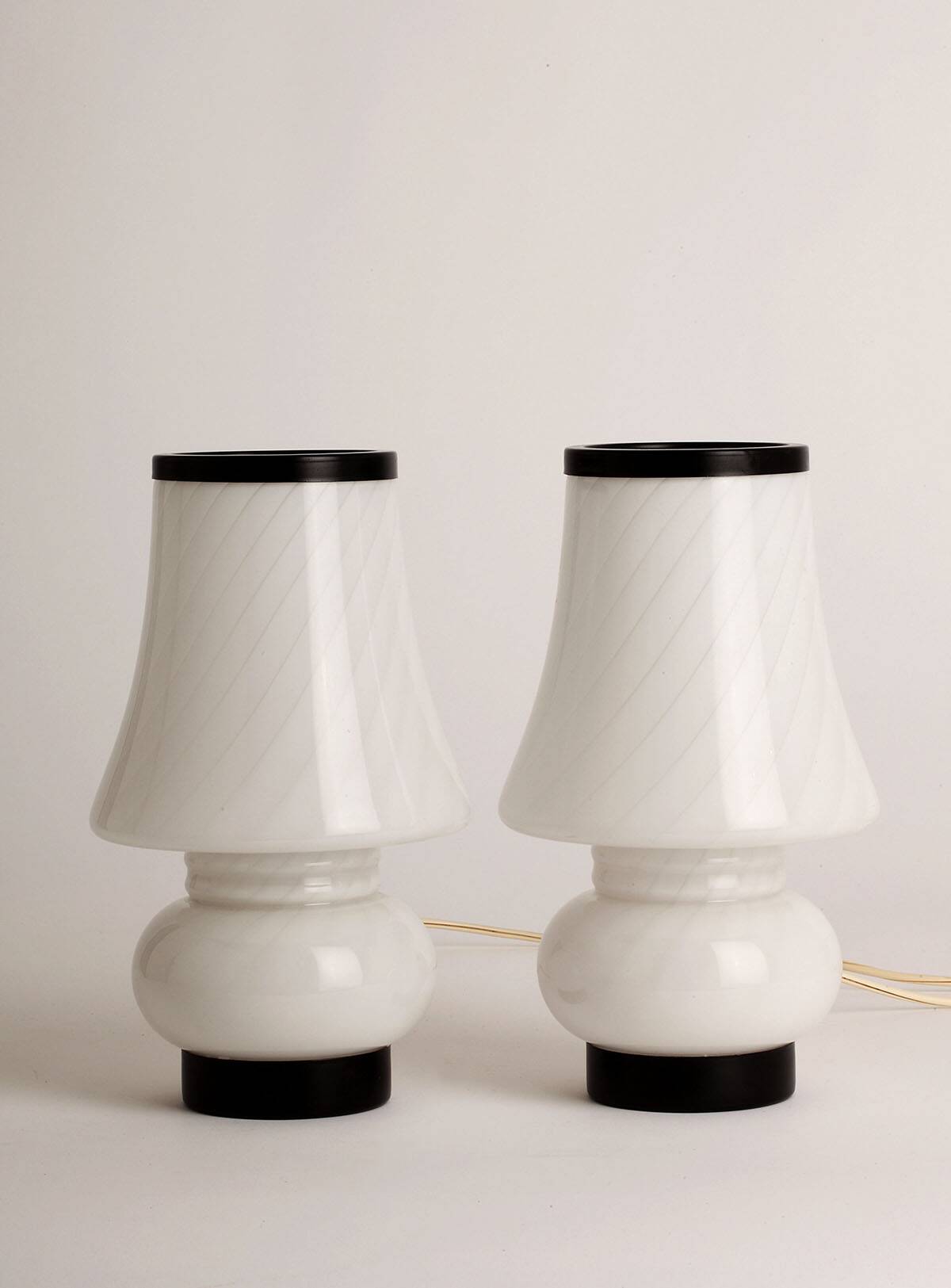 Mushroom lamps