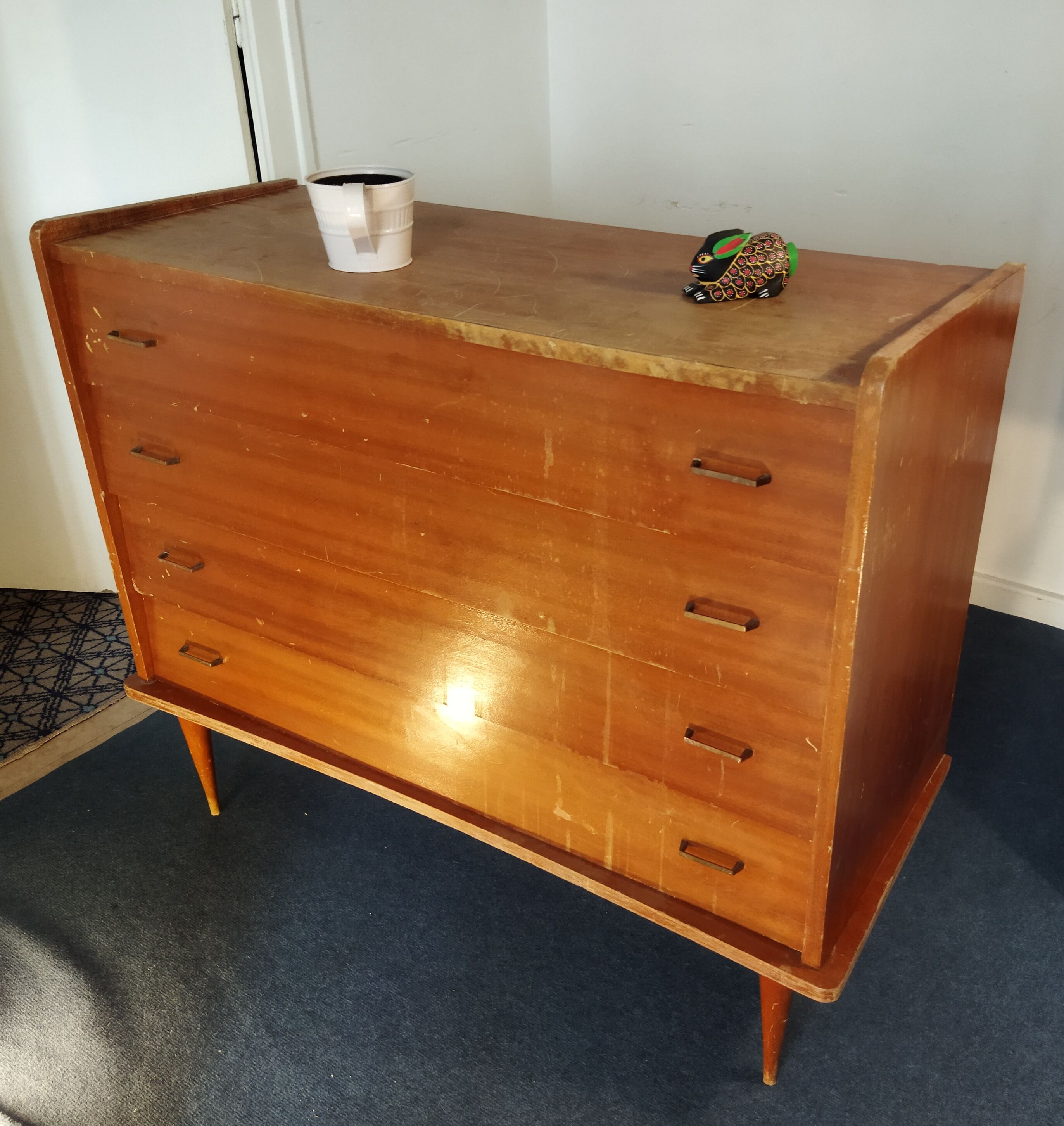 Vintage dresser
