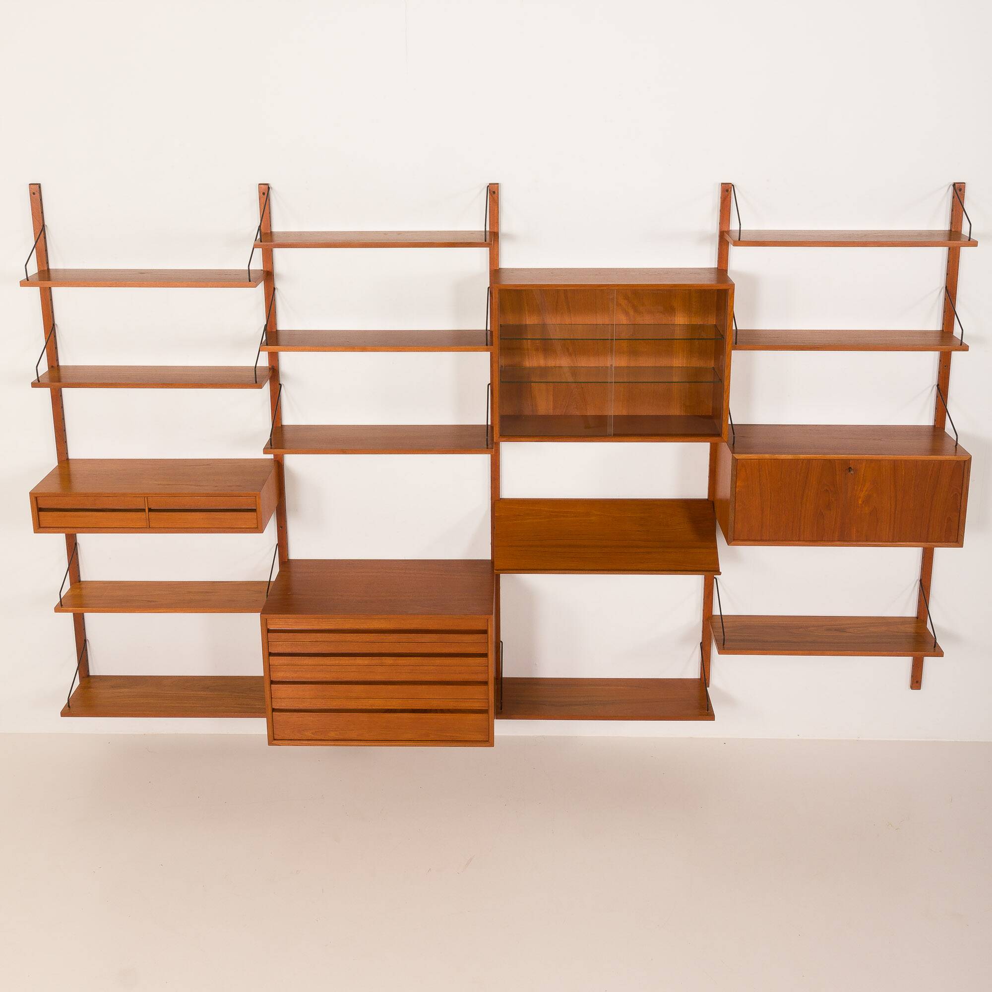 Poul Cadovius 4 bay teak wall unit for Cado, Denmark 1960s