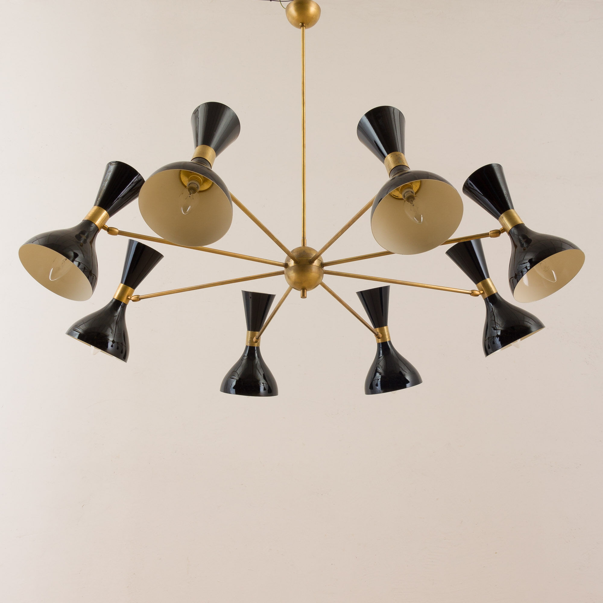 8 arms Italian chandelier with diabolo shades in Stilnovo style