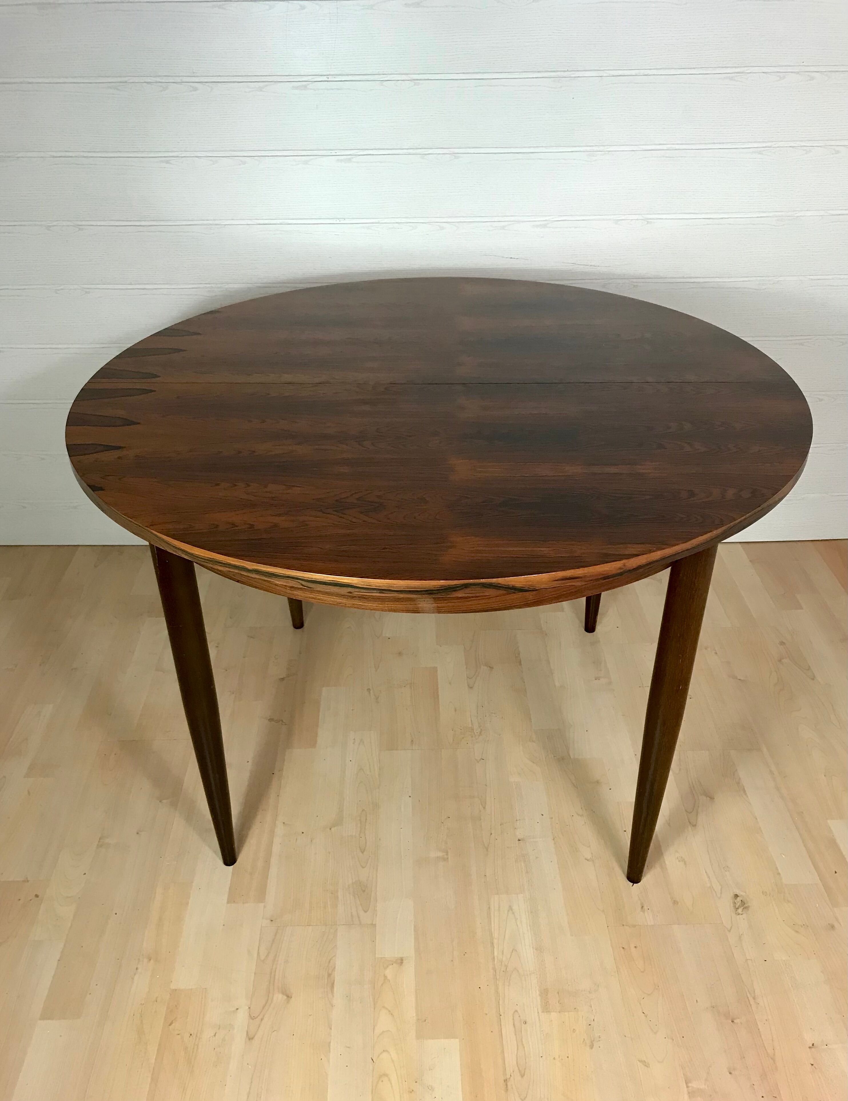 Table à manger ronde en palissandre 1960