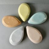 5 ceramic cups from the 50s, pastel tone