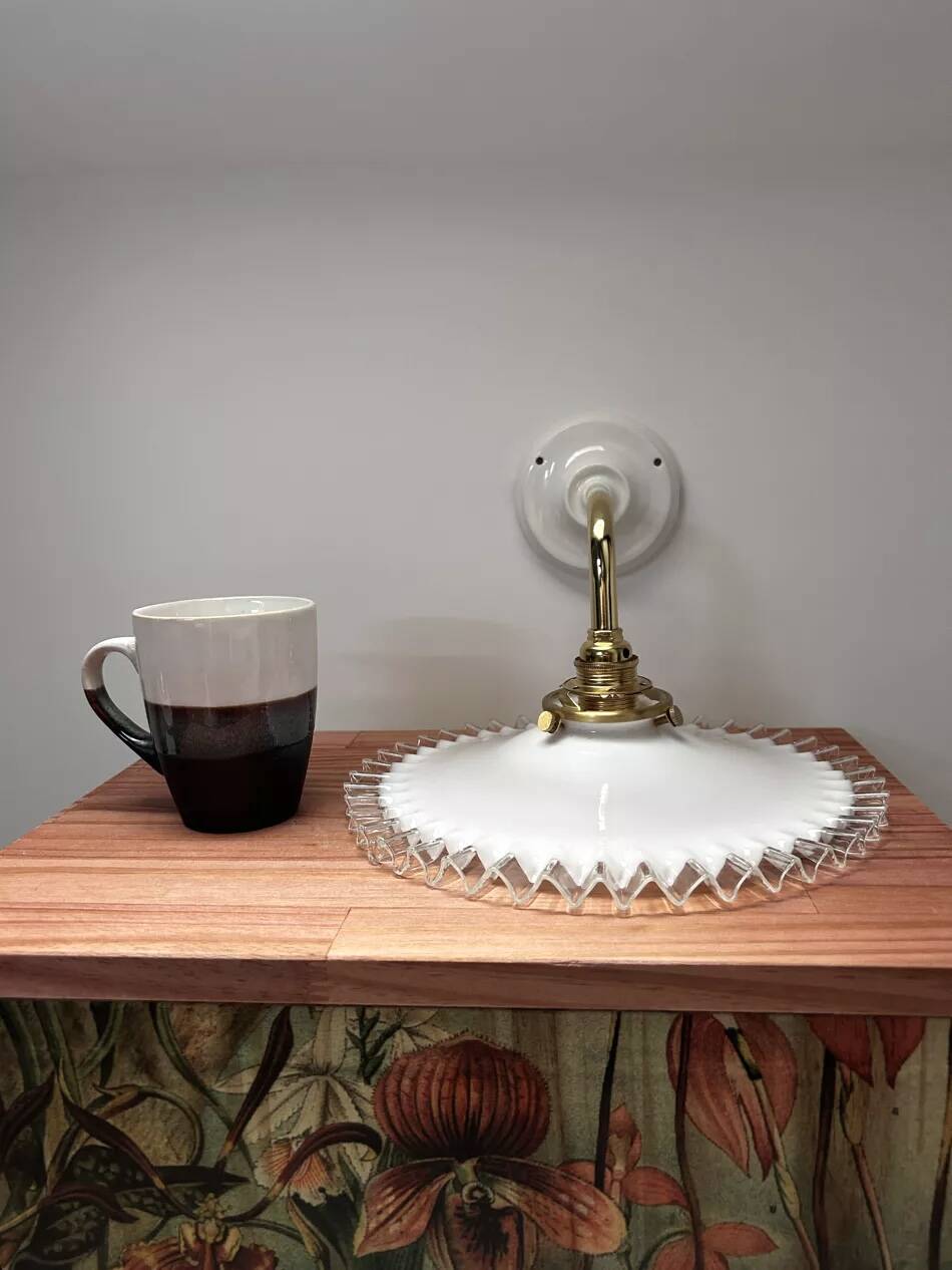 Opaline and white ceramic wall light