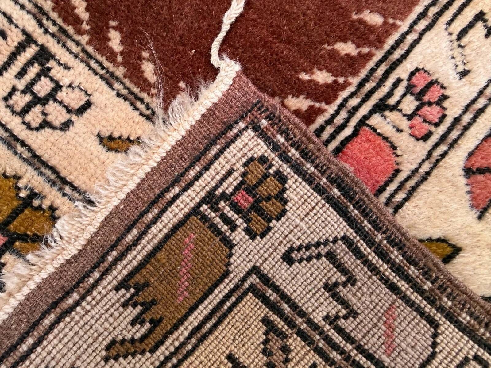 Turkish Milas rug 116x200 cm handmade vintage carpet Ushak 2573