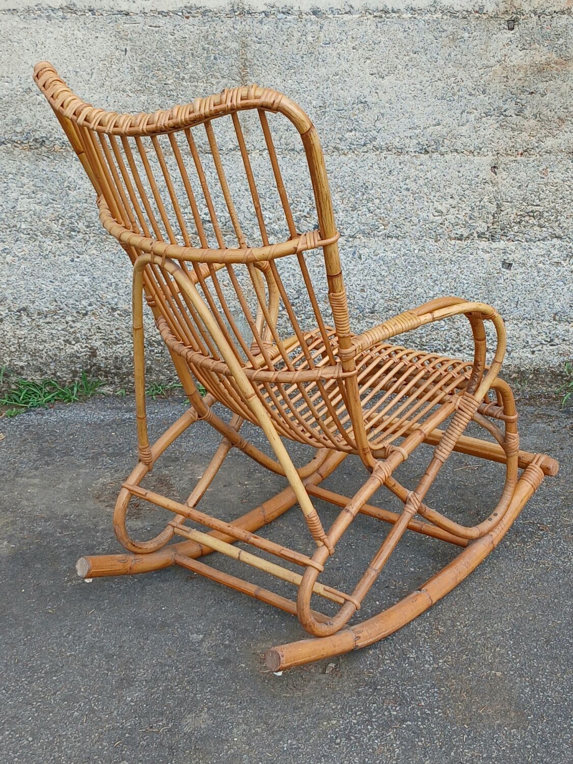 Rocking-chair en rotin , années 50/60