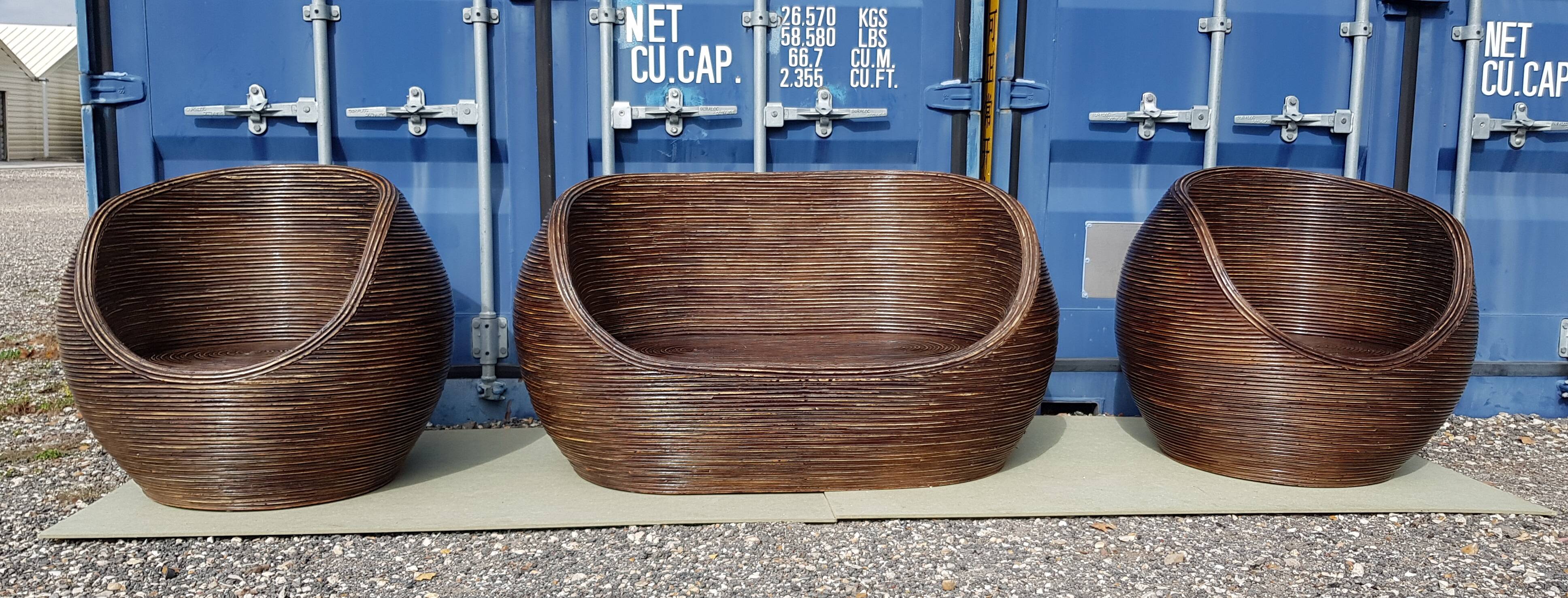 Set canapé sofa et ses 2 chauffeuses en rotin