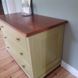 Retro chest of drawers in its juice
