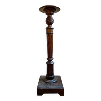 Sellette en bois foncé