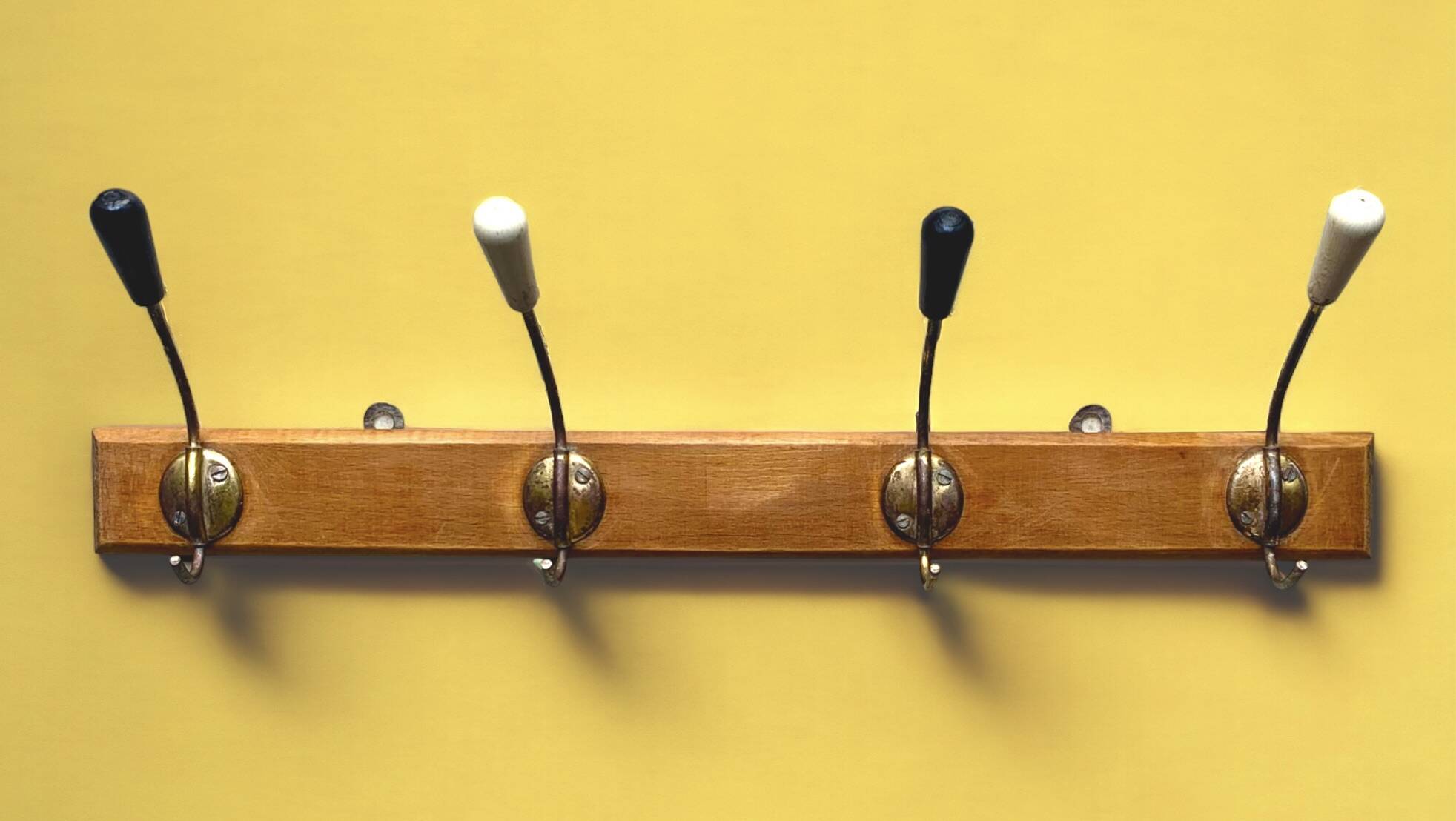 Vintage wooden wall coat rack - 4 hooks