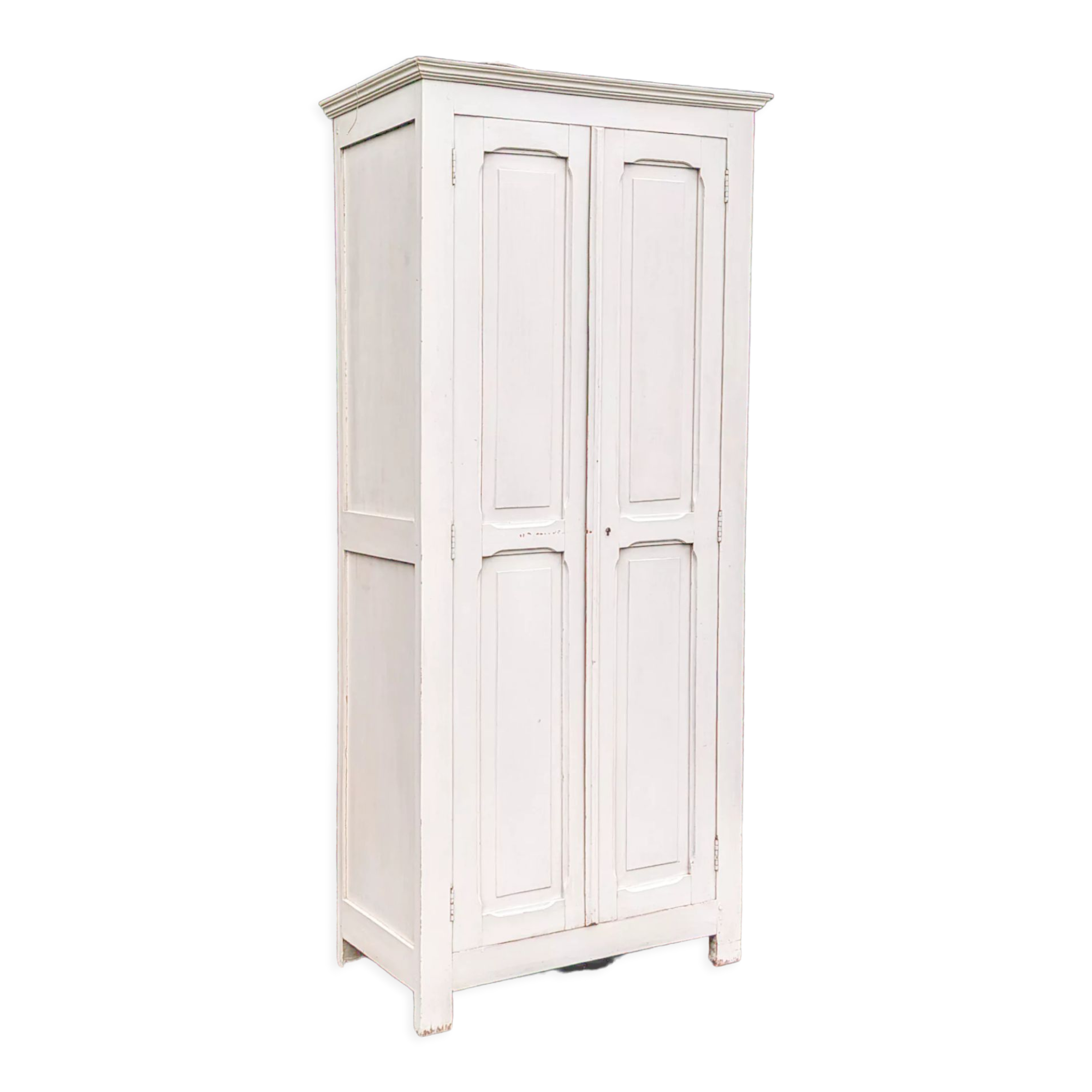 Armoire parisienne