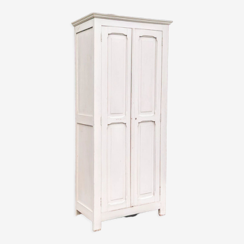 Armoire parisienne