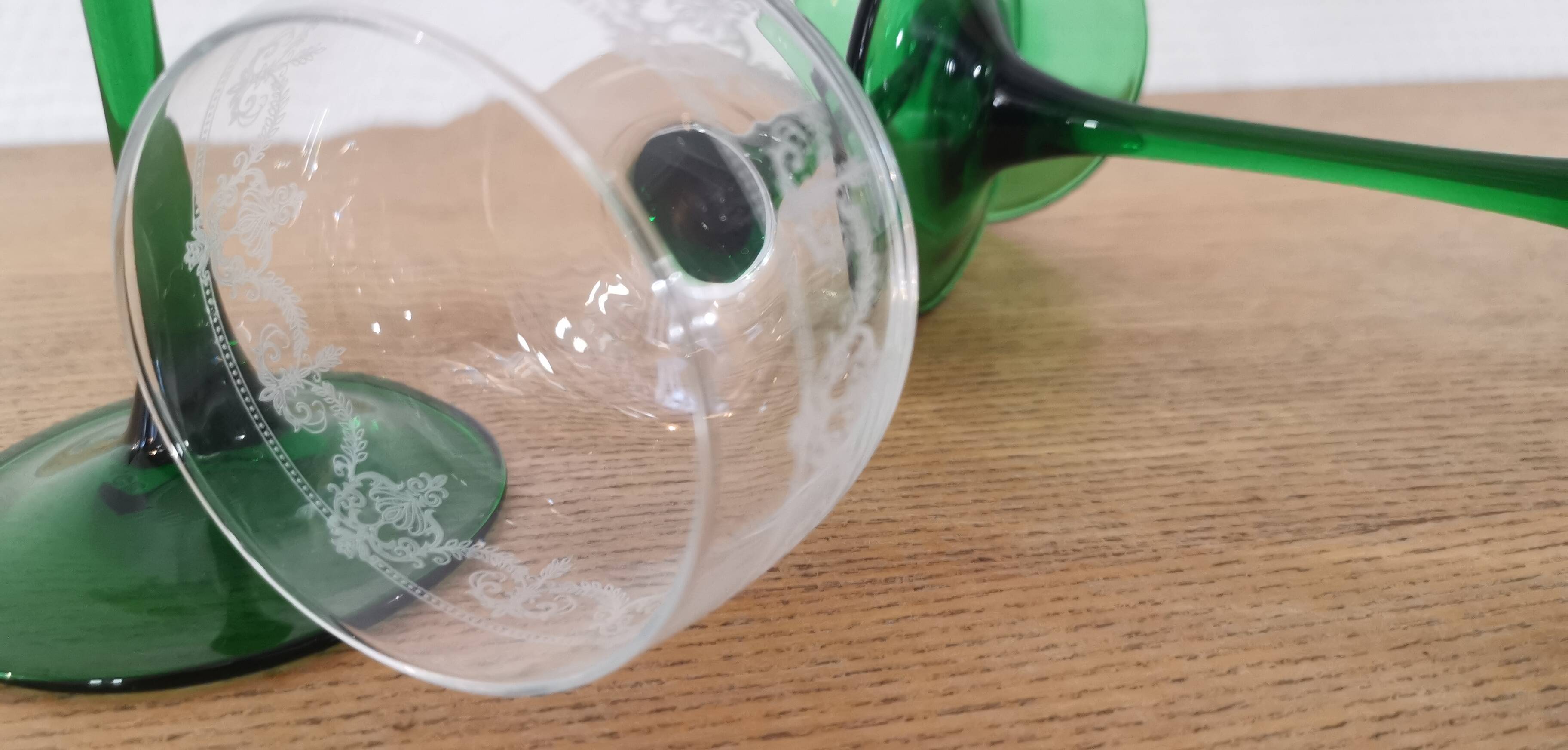 Set of 4 old Alsatian green stemmed wine glasses with vine decor engraved crystal arc