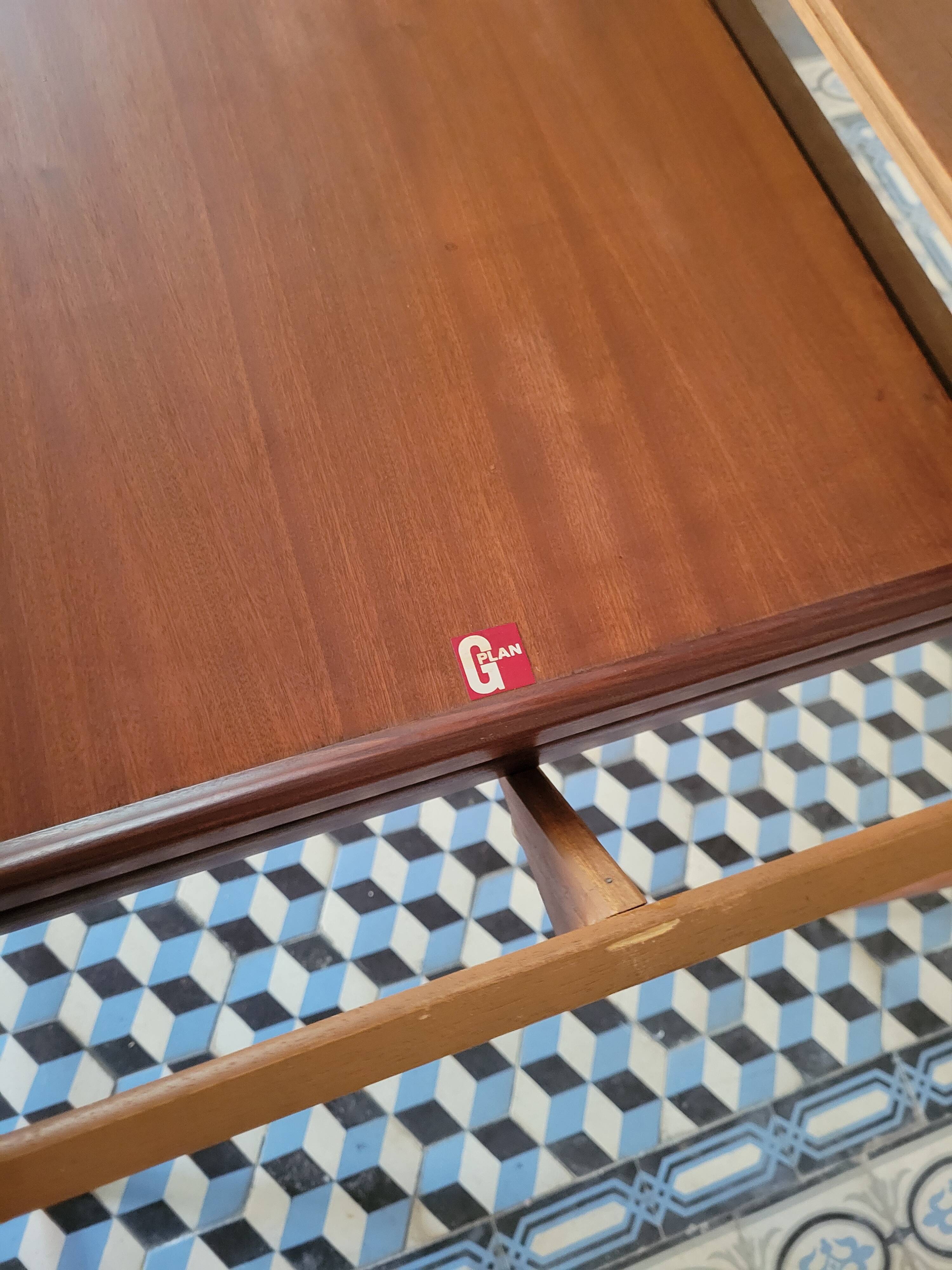 Extendable teak table by Victor Wilkins, G-Plan