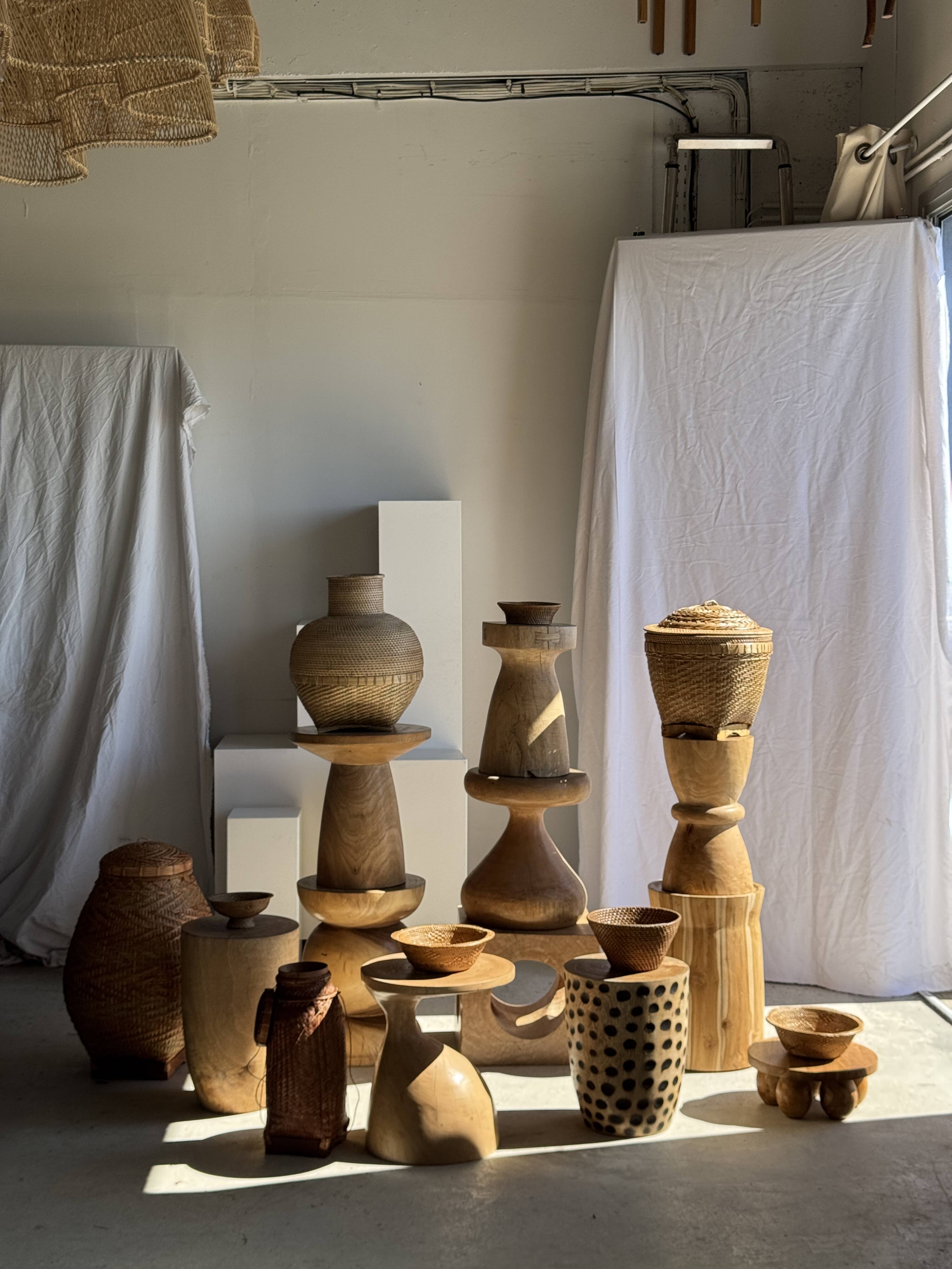 Coffee table, or openwork cubic stool in natural monoxyle mango wood H40.
