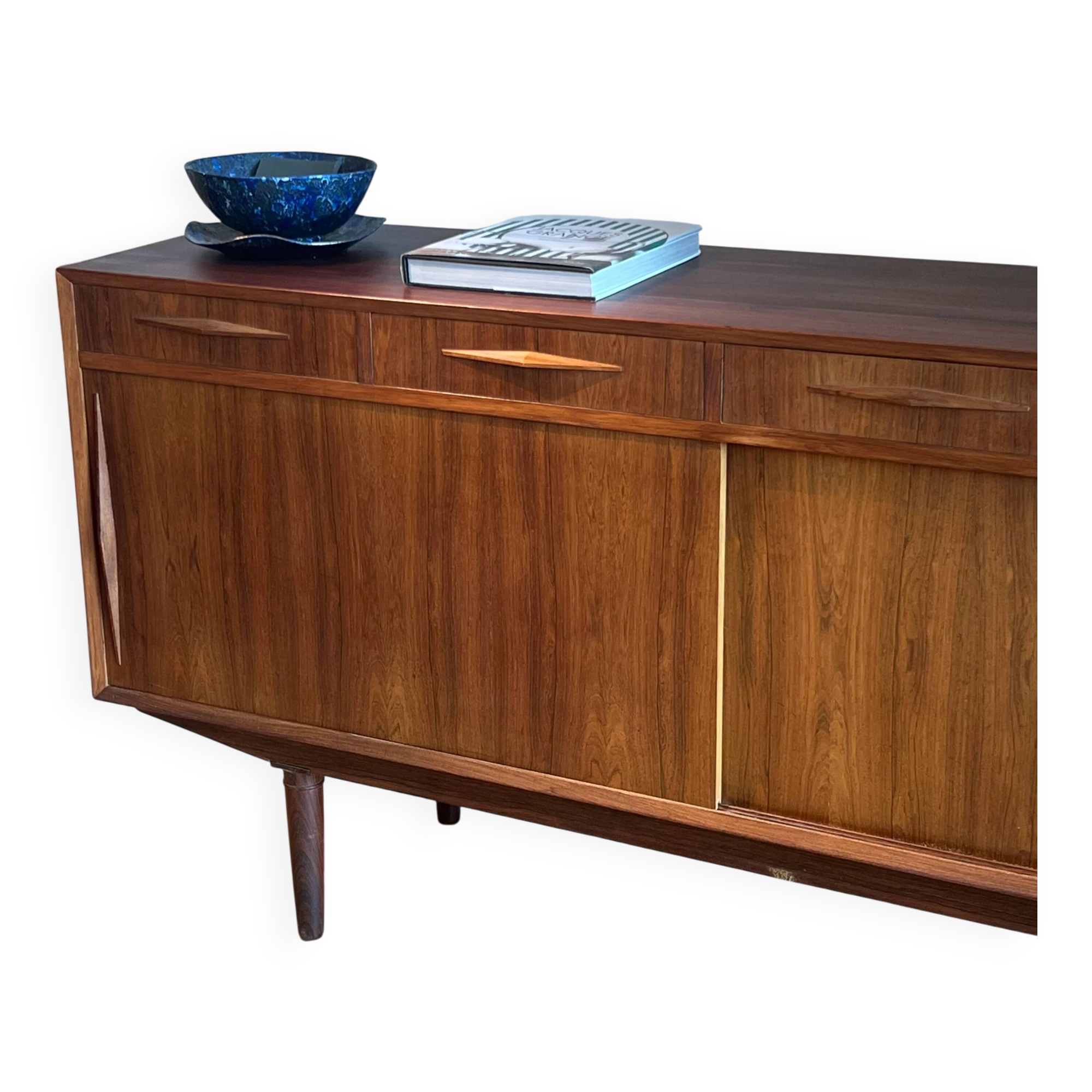 Scandinavian enfilade "Einar" in rosewood