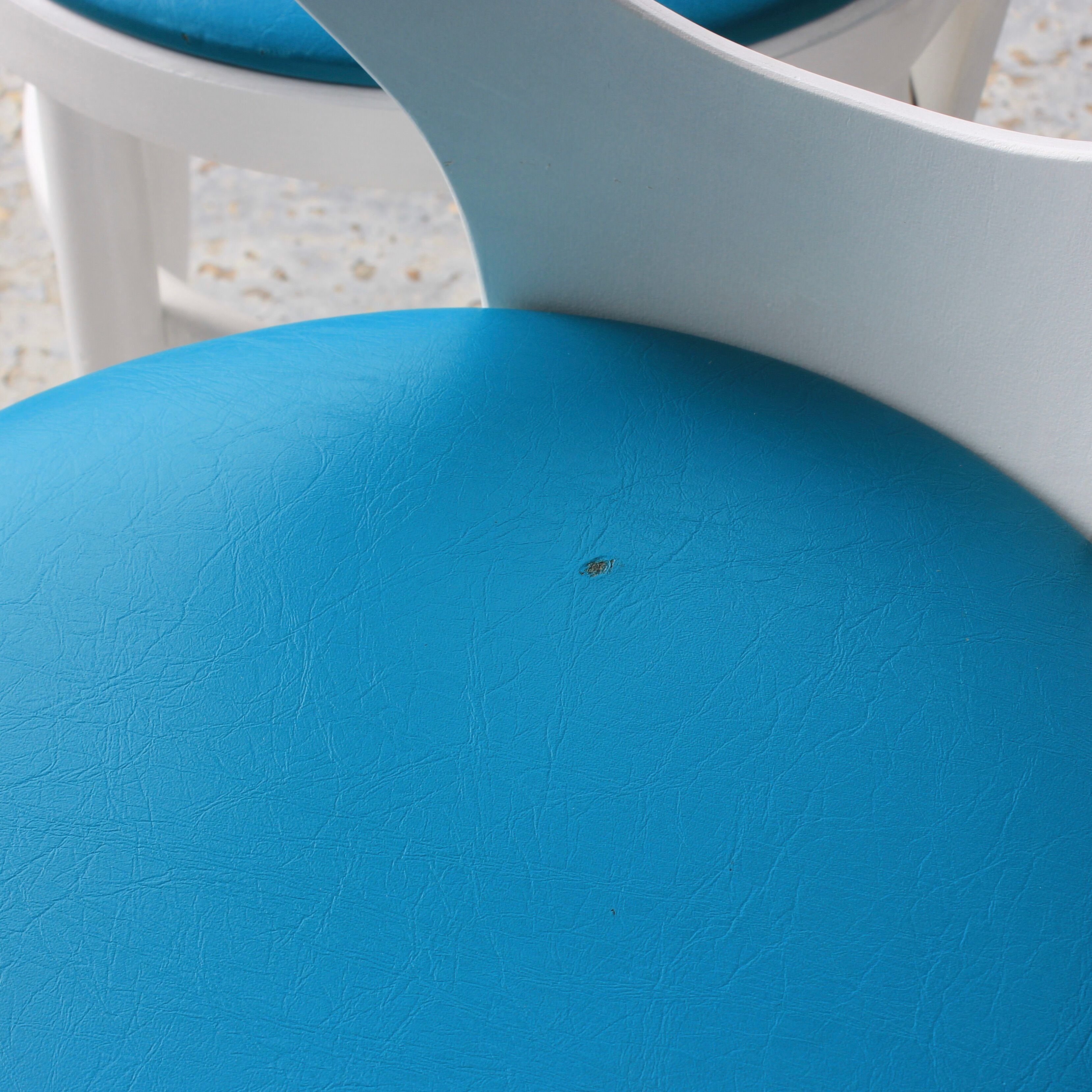 Baumann seagull chair