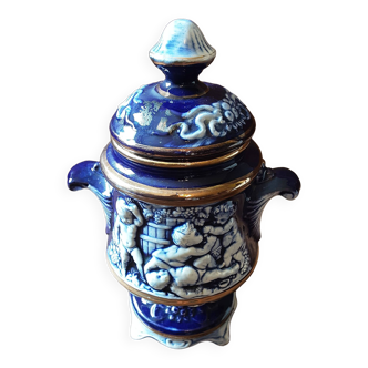 Small pot and its Italian lid