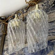 Lot de deux lampes baladeuses vintage en verre ciselé