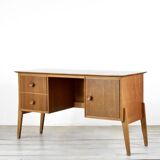 Petit bureau/commode en teck du milieu du siècle par Meredew. Style danois moderne et vintage.