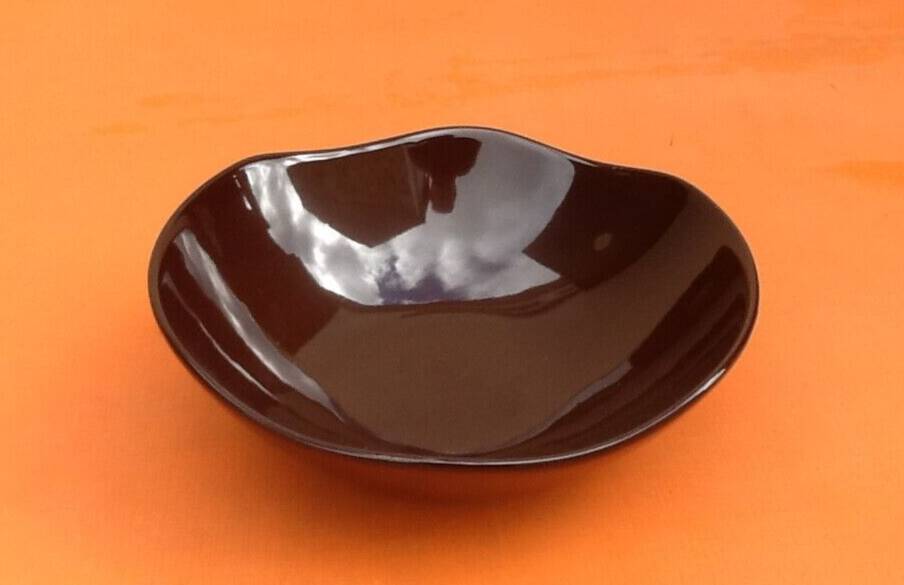Small dish / Serving bowl Scandinavian polylobed ceramic