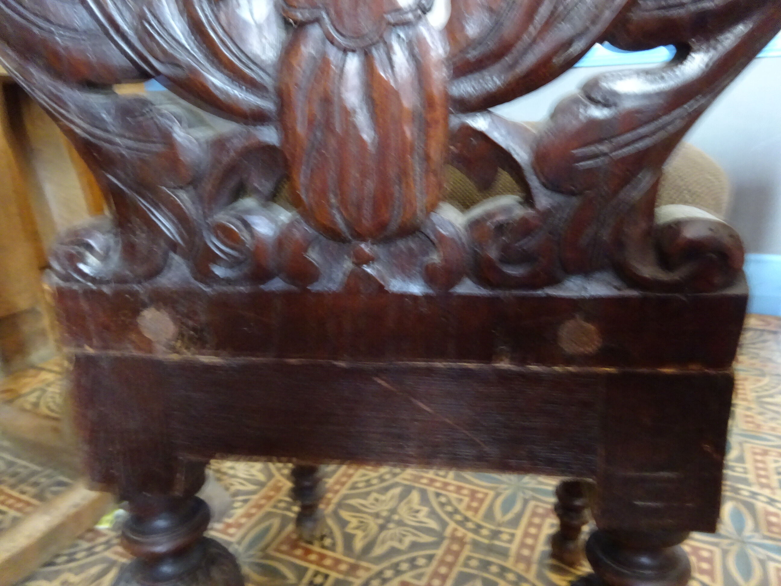 Smoking chair