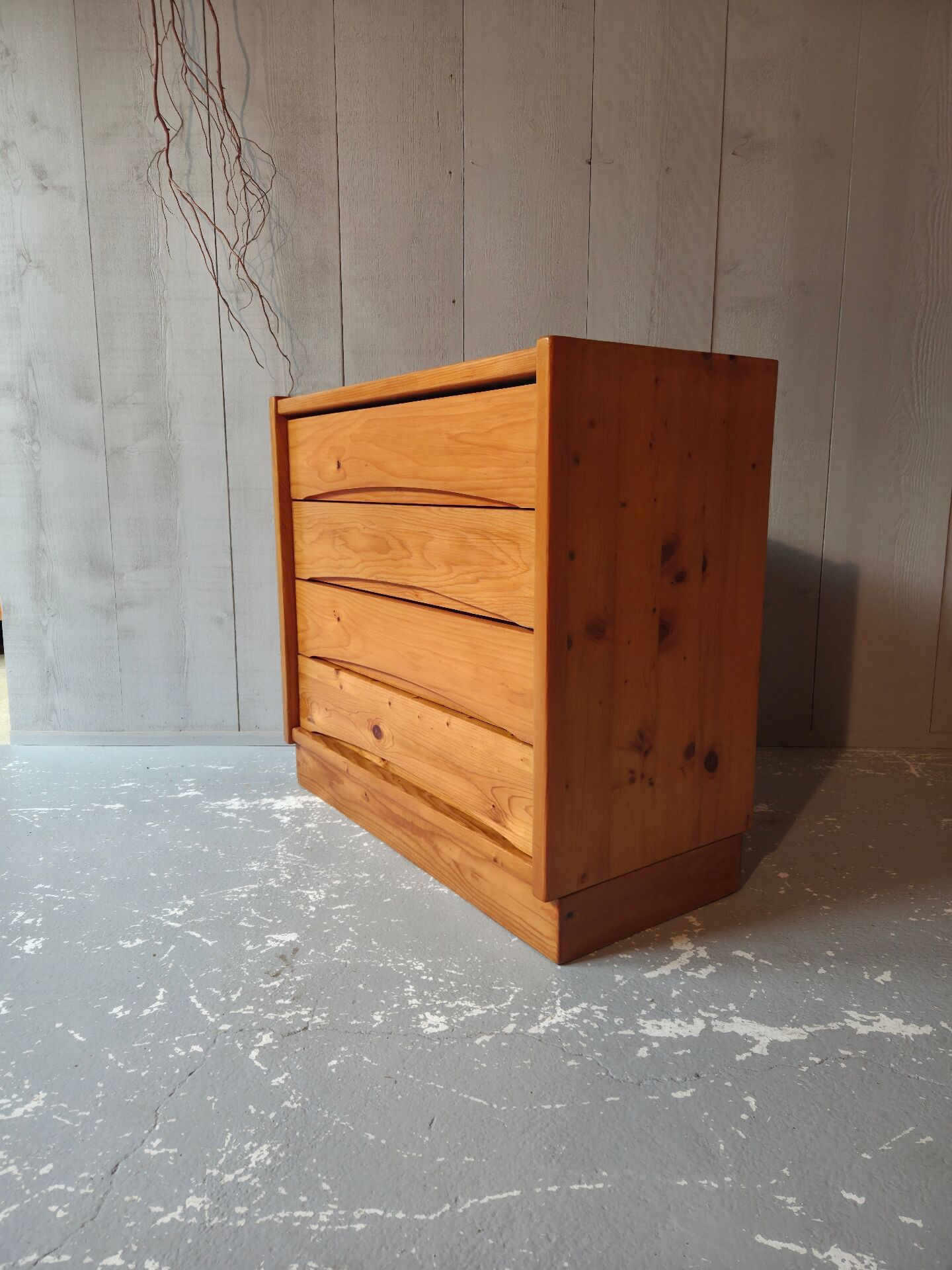 Commode en pin