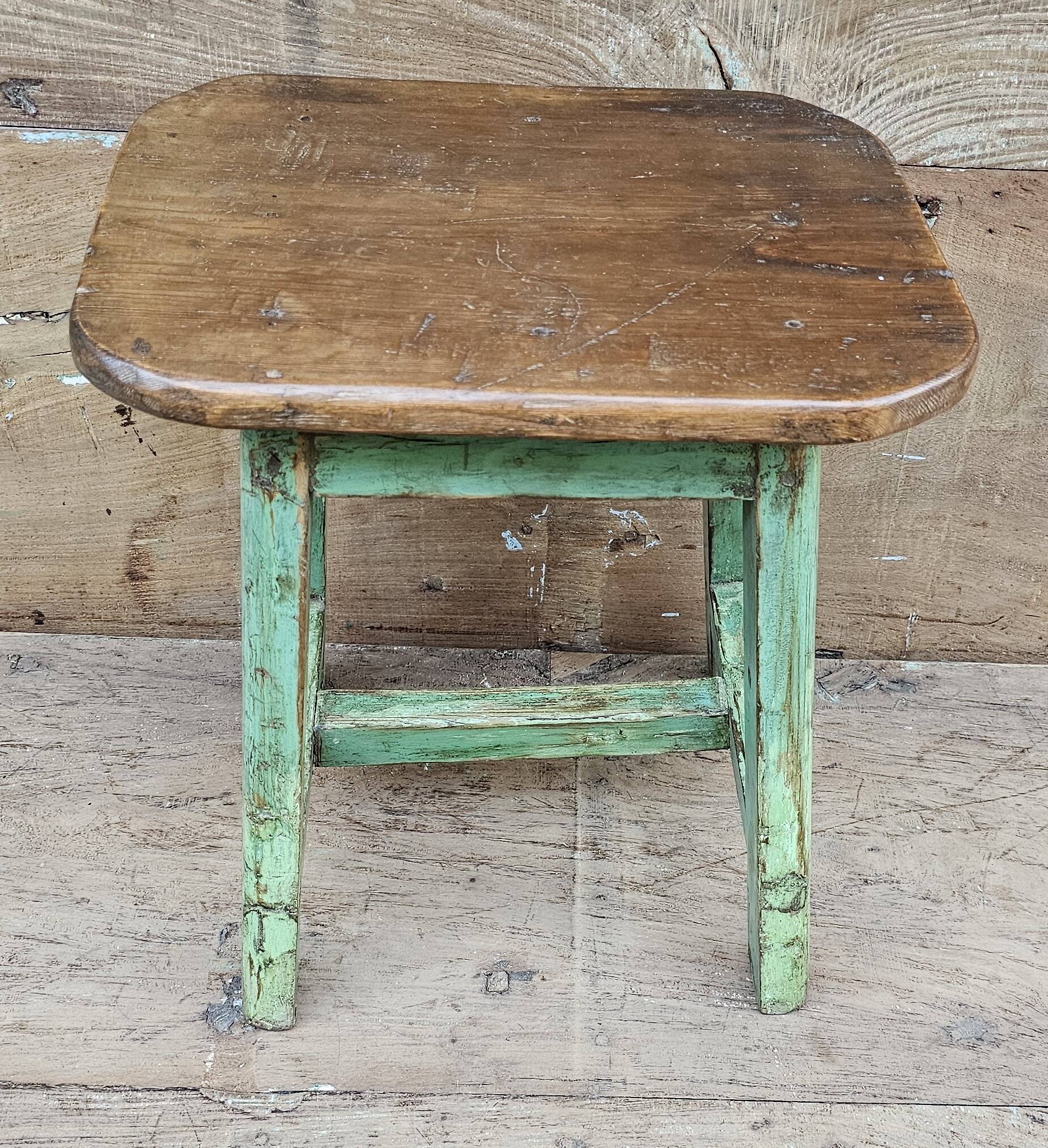 Ancien tabouret -sellette en teck birman