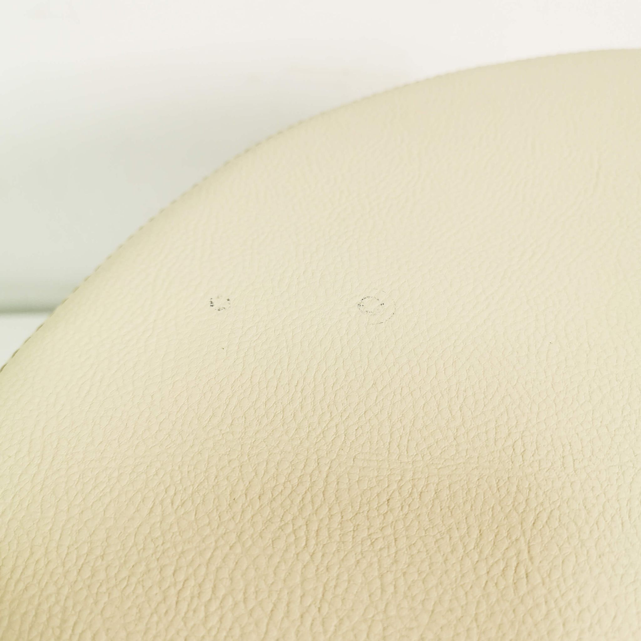 Snap pouffe, Advice, Italy, 2015.