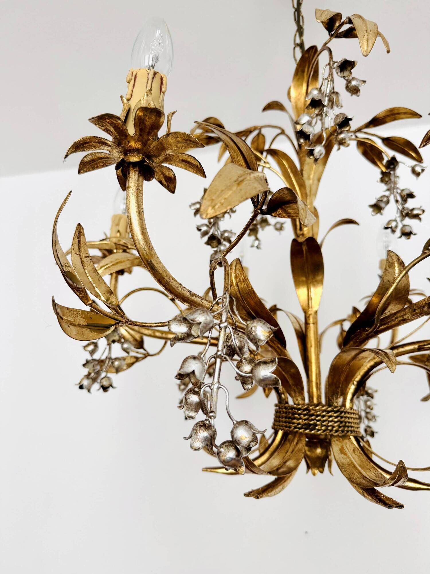 Grand lustre italien Hollywood Regency par Hans Kögl