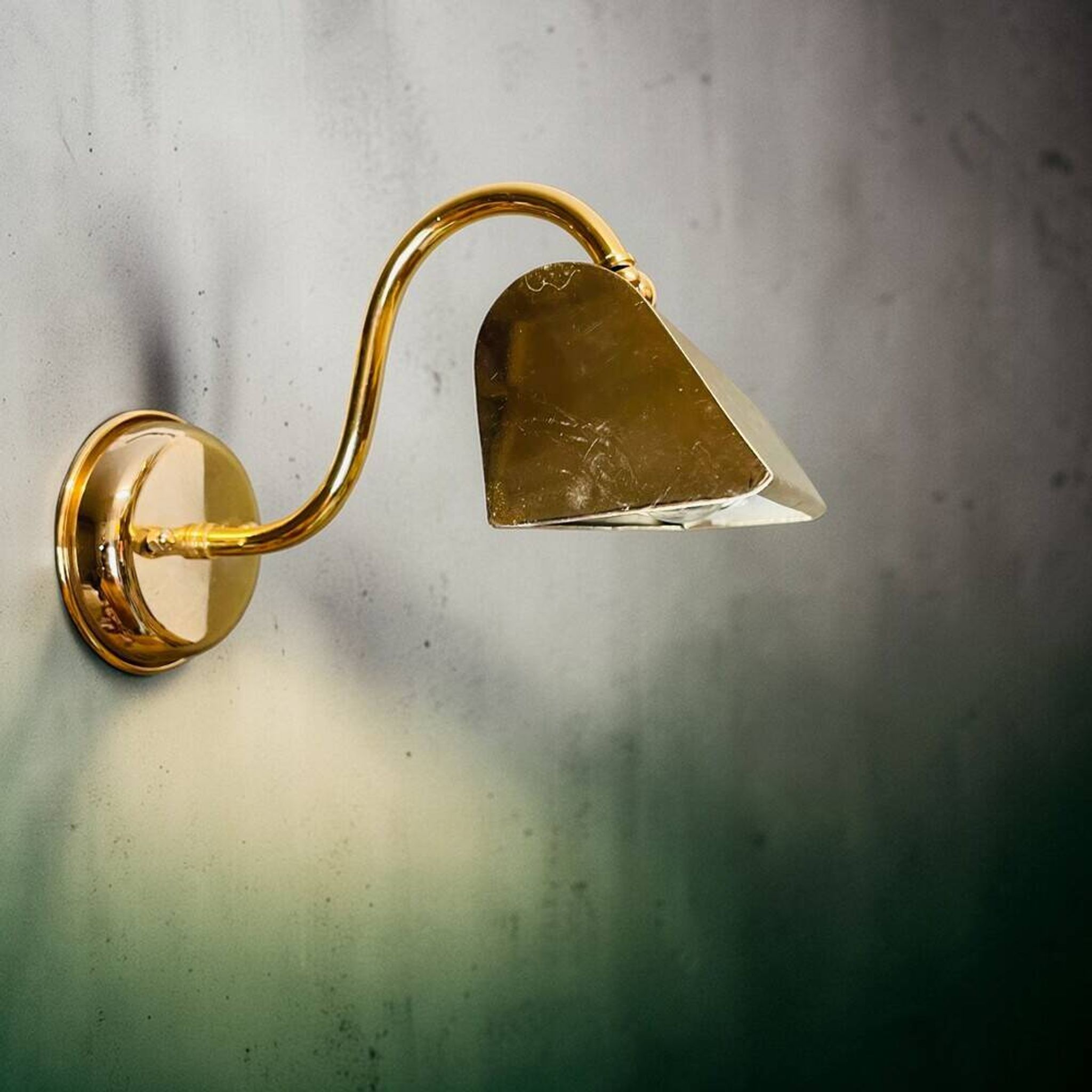 Industrial brass adjustable  wall picture light