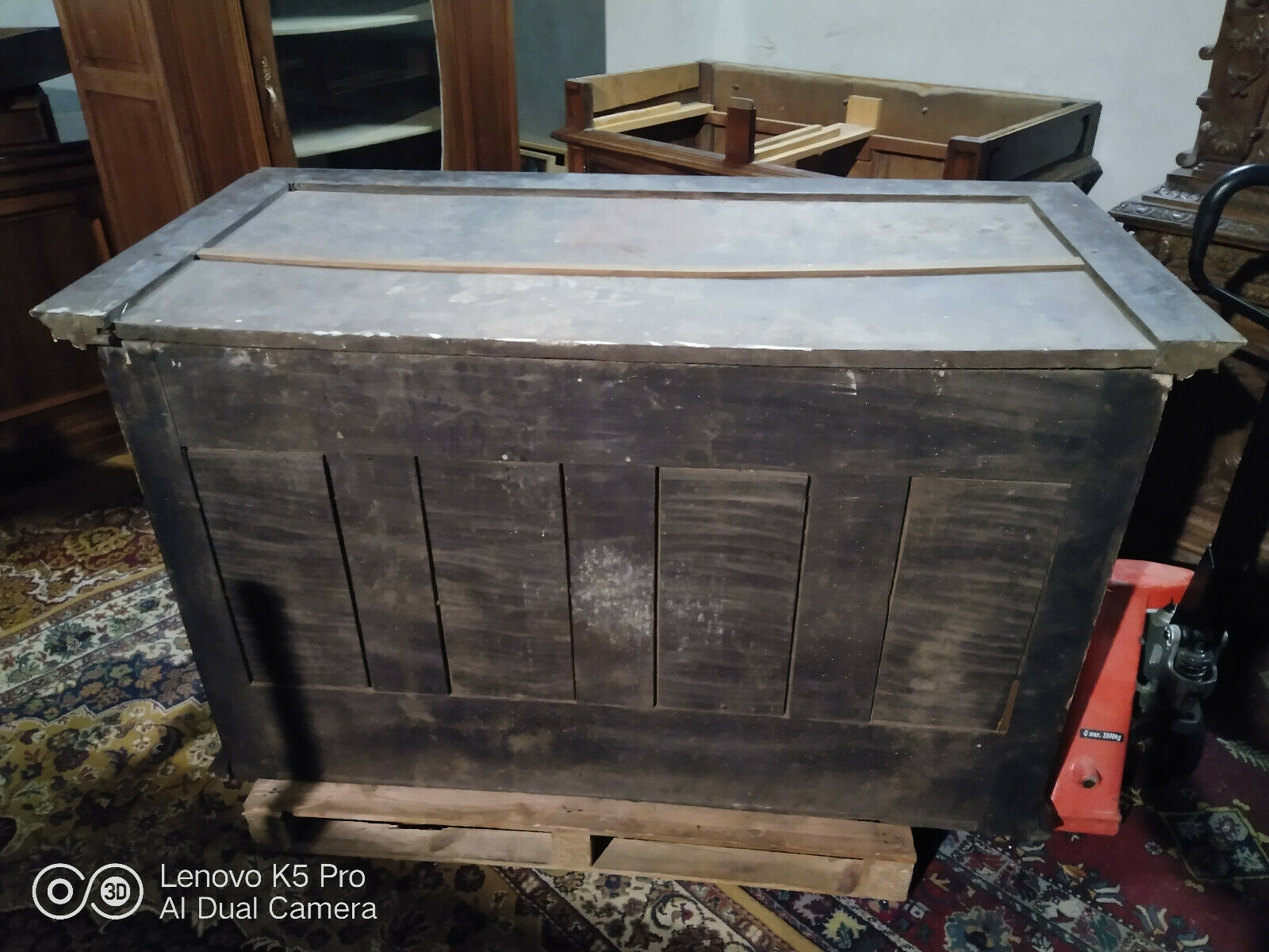 Buffet walnut period Louis XIII