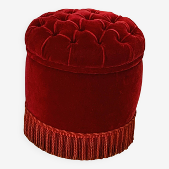 Napoleon III pouf, burgundy velvet.