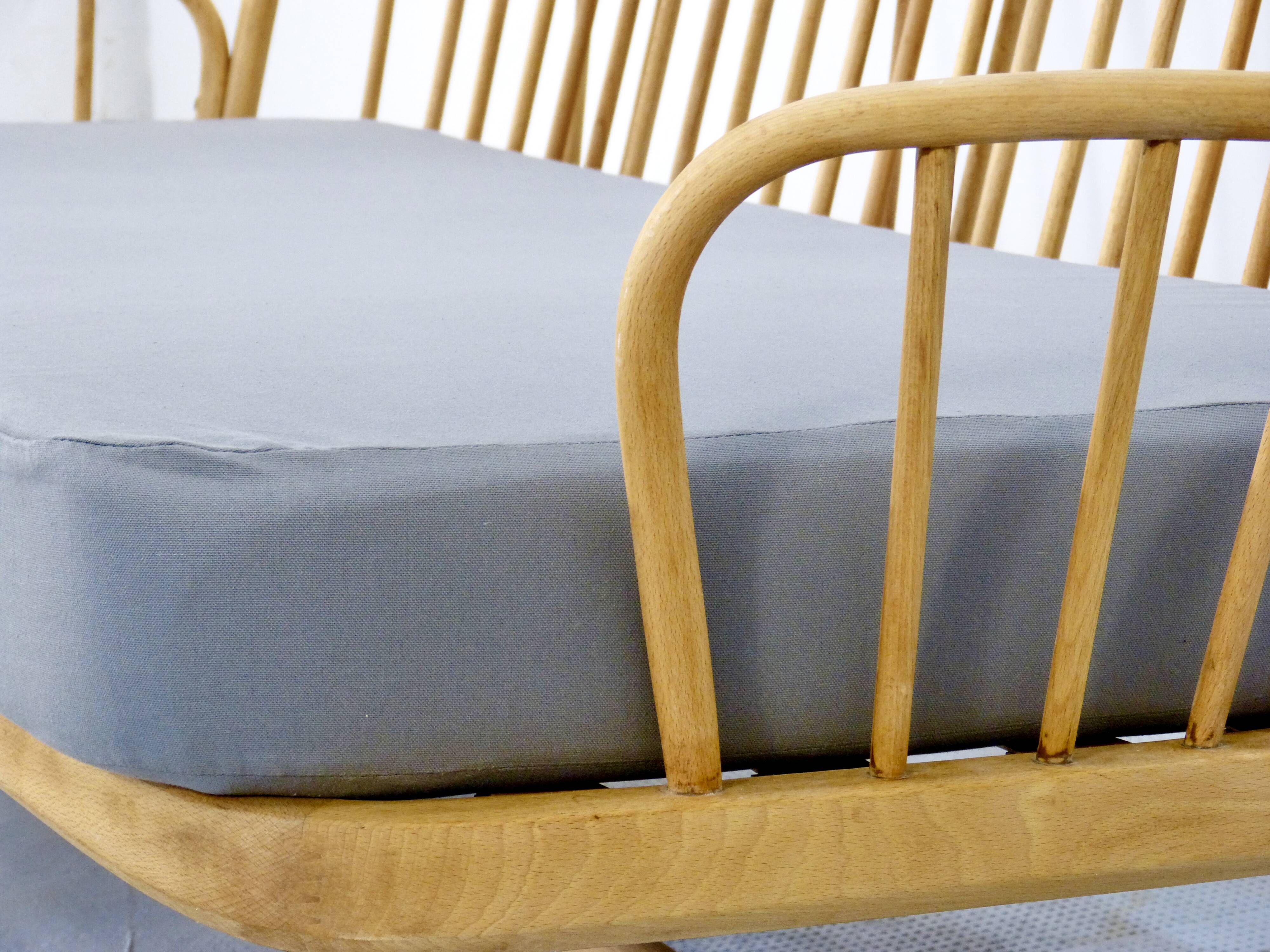 Mid-Century Modern Windsor Three-Seater Sofa by Lucian Ercolani for Ercol